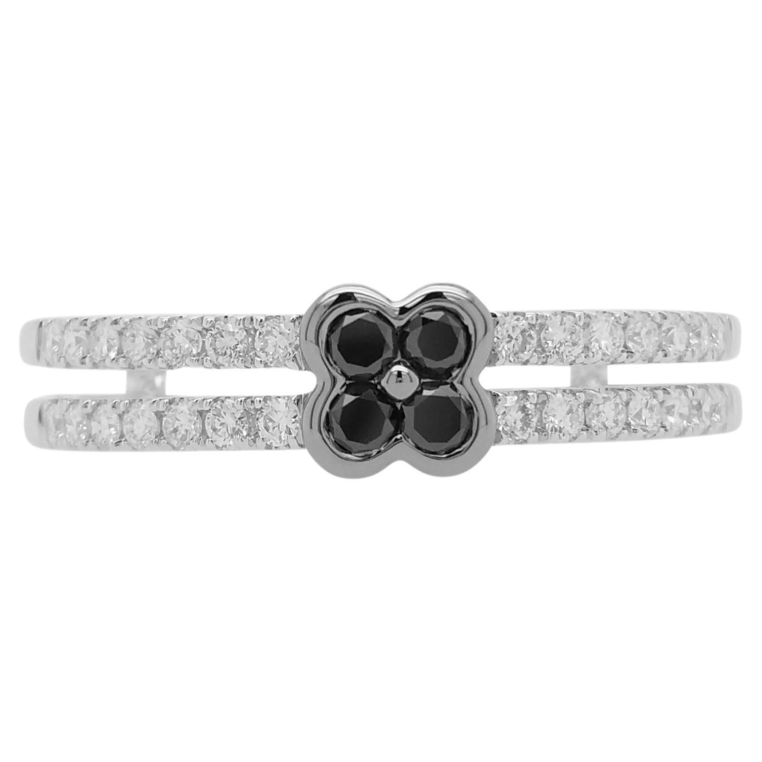 Black Diamond and White Diamond Band Ring made in 18K Gold