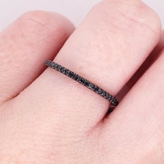 Schwarzer Diamantring, 14 Karat Weißgold Ring, Ewigkeitsring, 14 Karat, .25 Karat