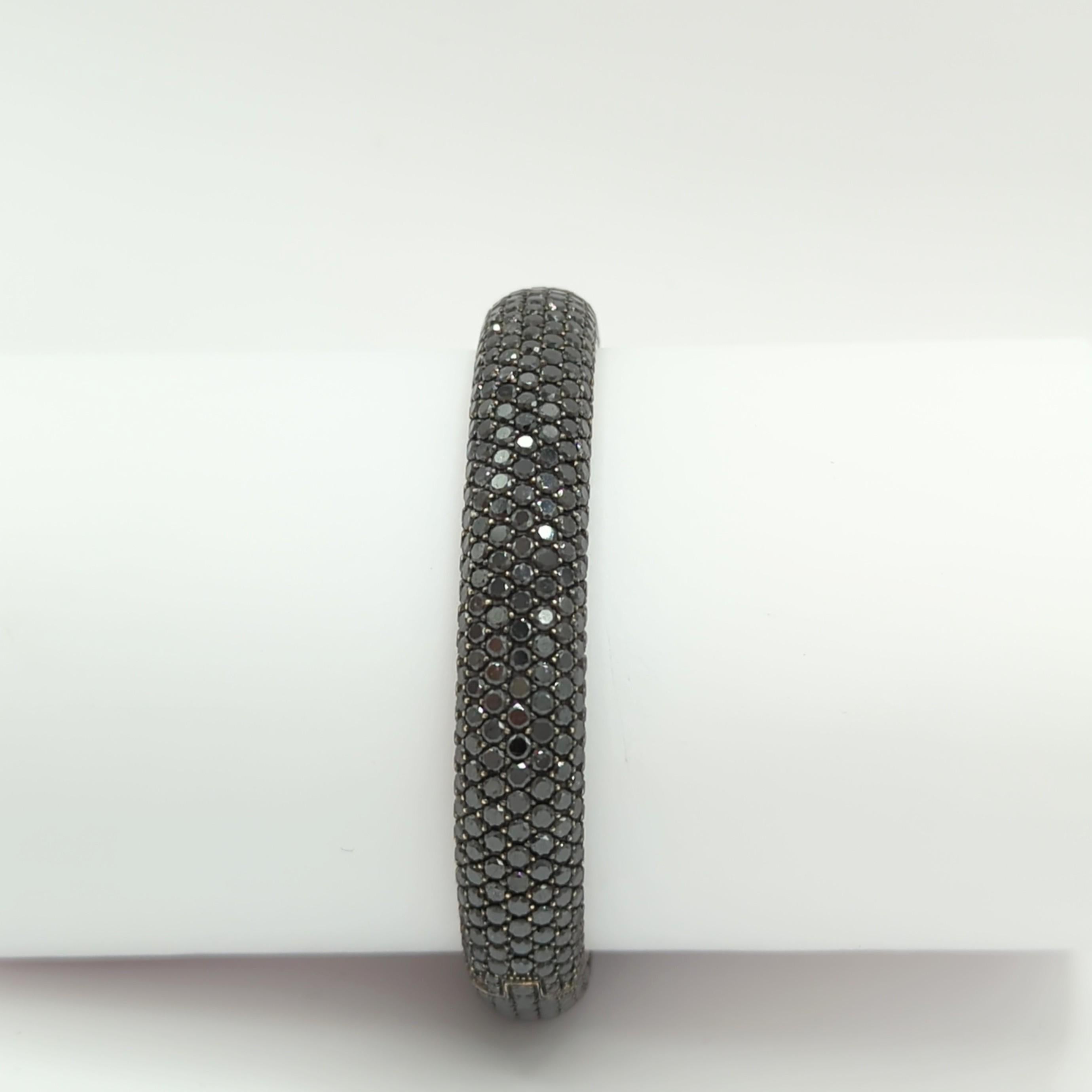Women's or Men's Black Diamond Bangle Bracelet in 18K White Gold For Sale