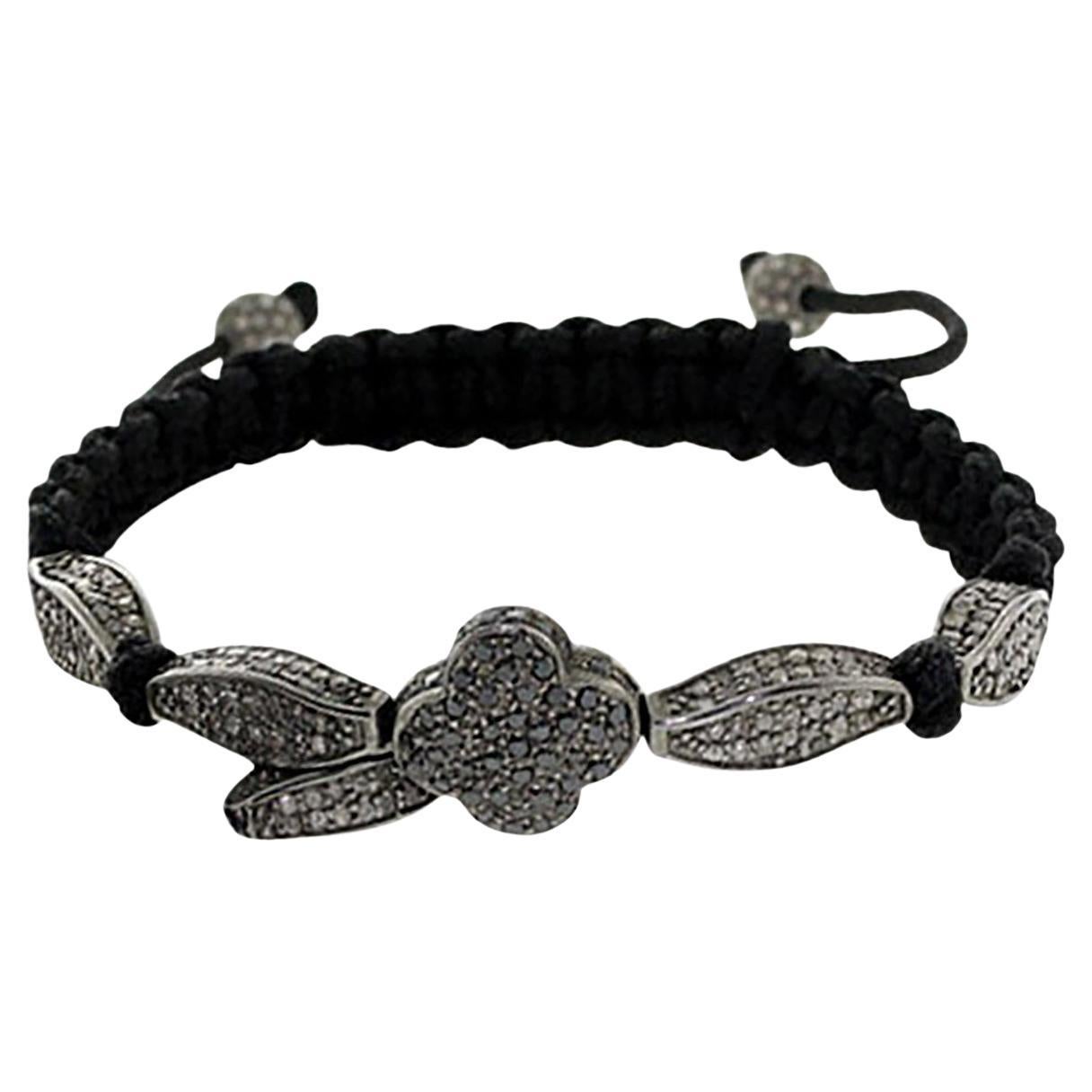 Black Diamond Clover 
Leaf Macramé Hand-Knotted Bracelet For Sale