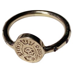 Anillo calavera con cresta de diamantes negros