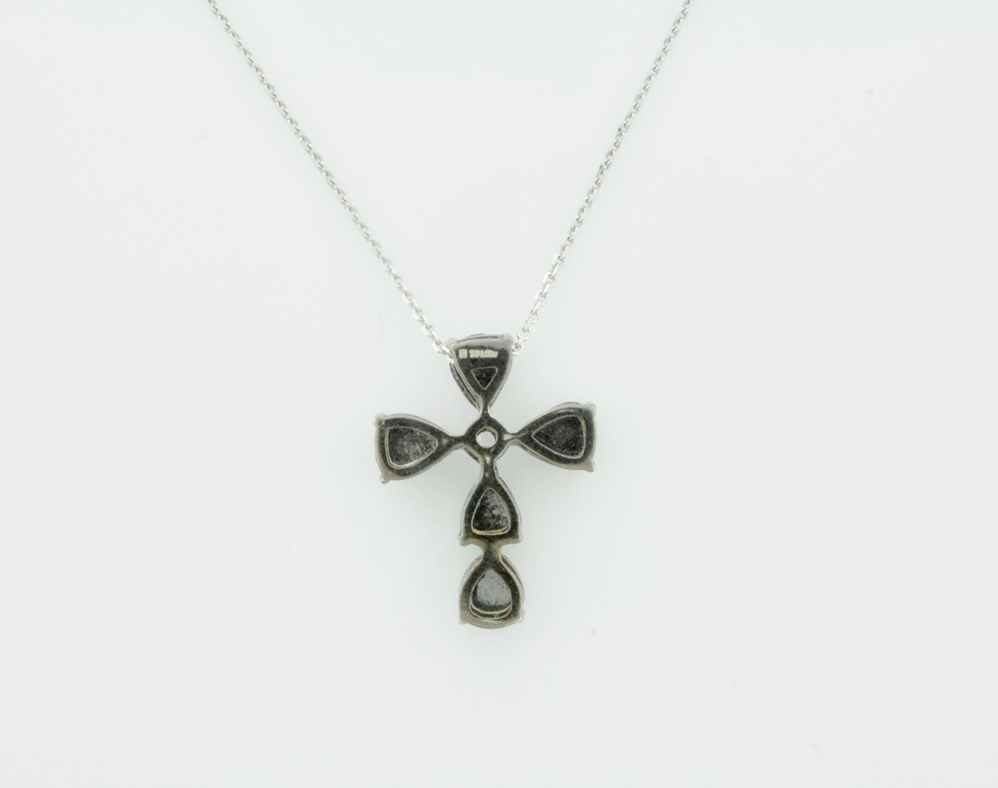 Black Diamond Cross in 18 Karat 1.93 Carat In New Condition For Sale In Wailea, HI