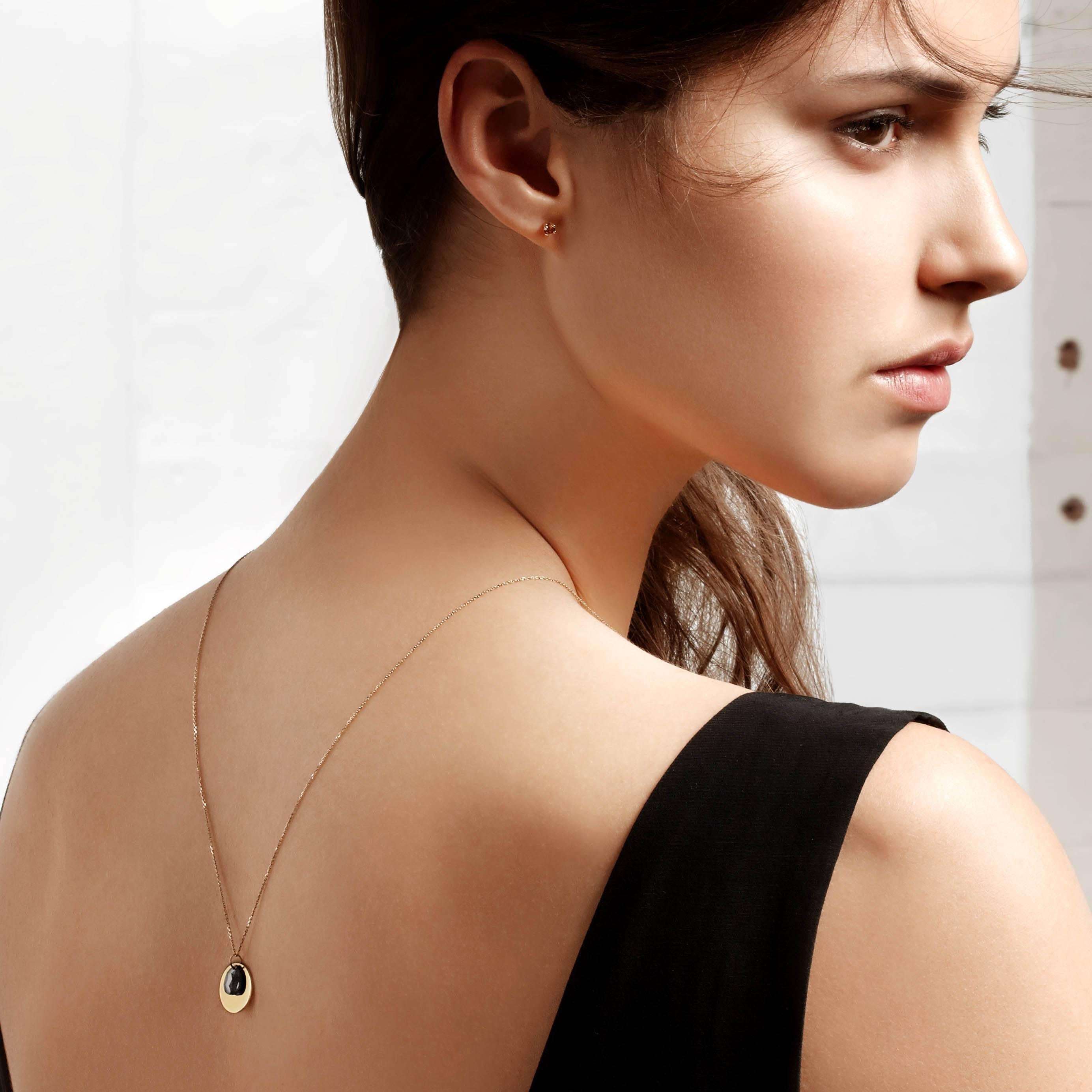 Schwarze schwarze Diamantscheiben-Flutter-Halskette von Allison Bryan (Rohschliff) im Angebot