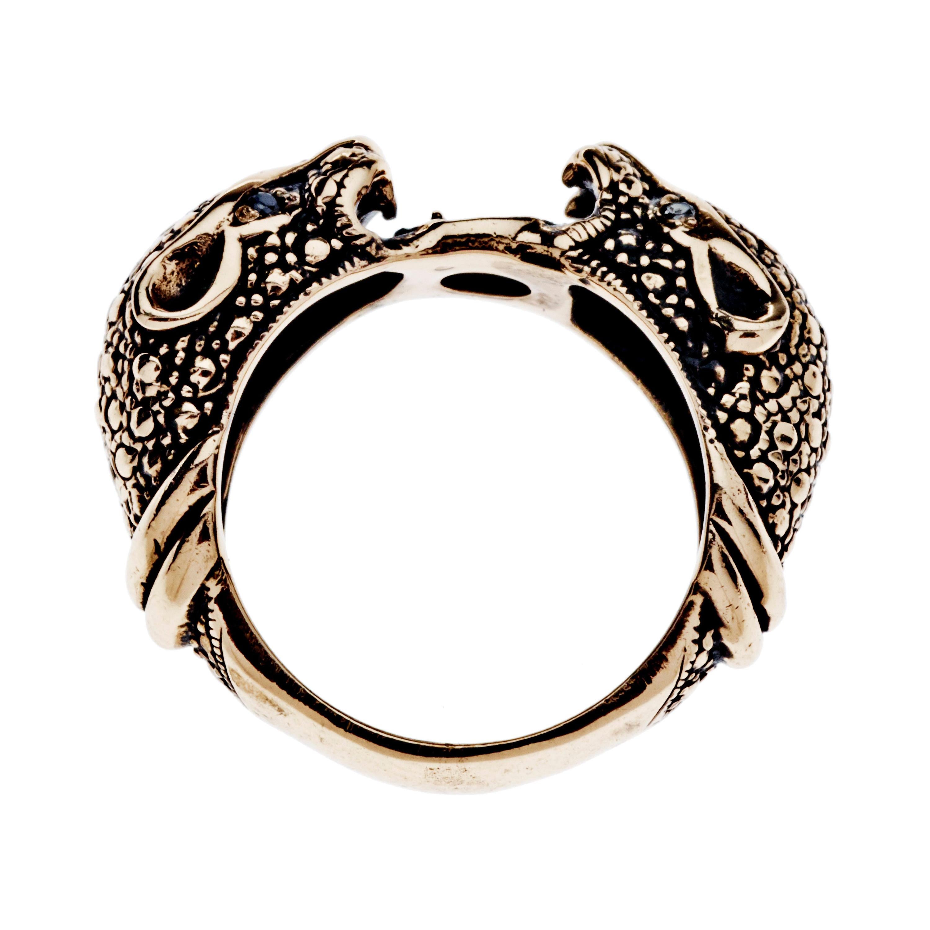 Bague cocktail Jaguar avec diamant noir et animal J Dauphin en bronze