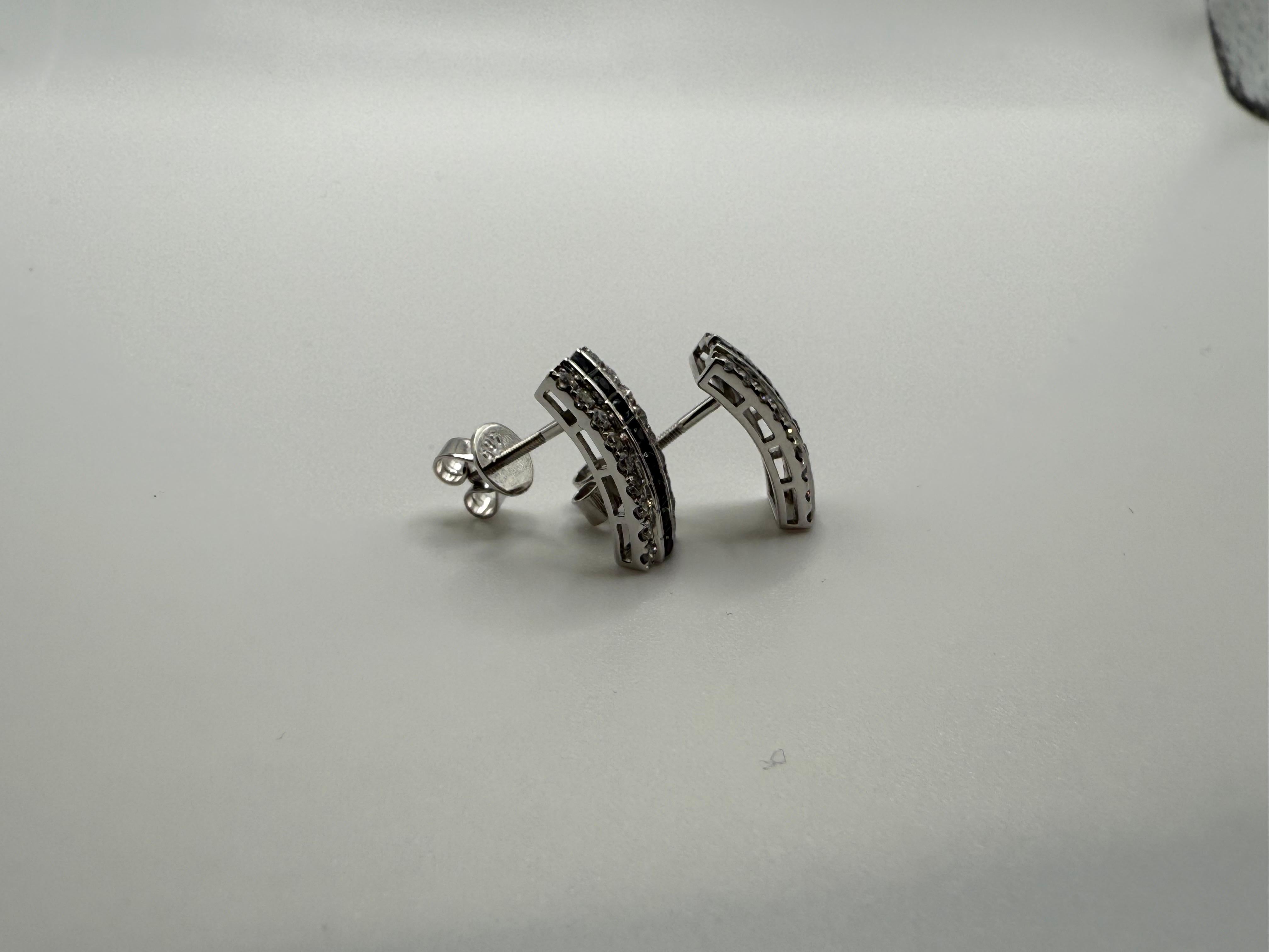 Taille brillant Boucles d'oreilles diamant noir dos vissé or blanc 14KT modernity design en vente