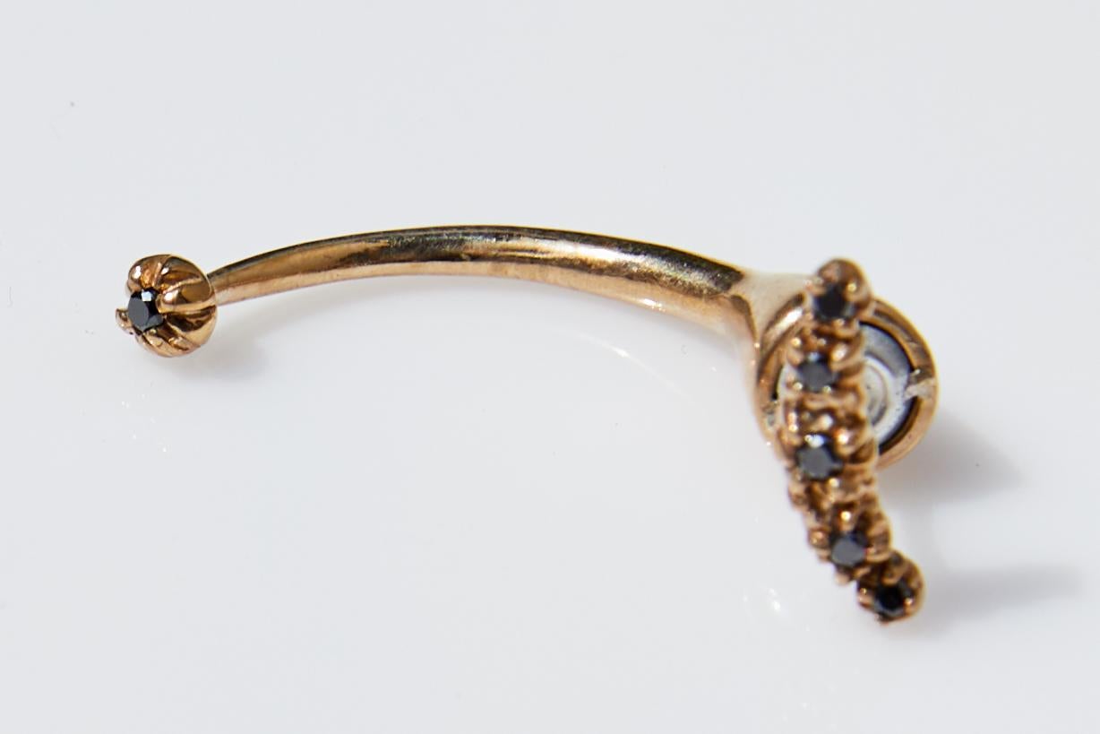 Black Diamond Gold Earring Piercing Crescent Moon In New Condition For Sale In Los Angeles, CA