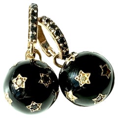 Boucles d'oreilles pendantes en diamant noir Émail Star Ball and Ball, diamant blanc