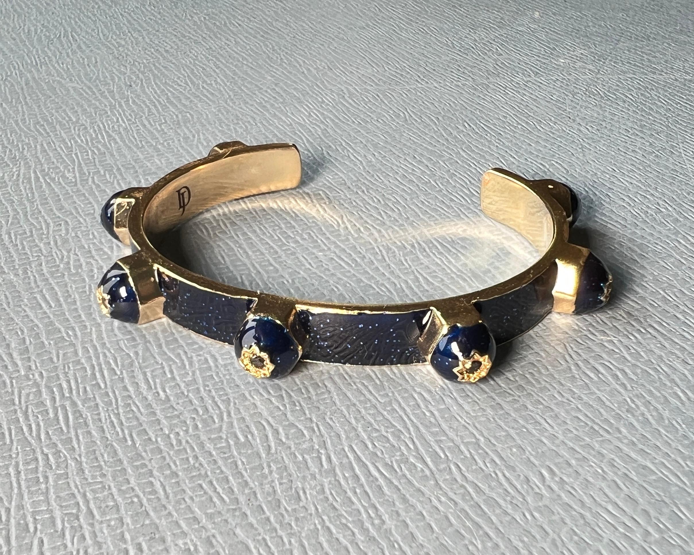 Clou de manchette en émail bleu nuit avec diamant noir en vente 1