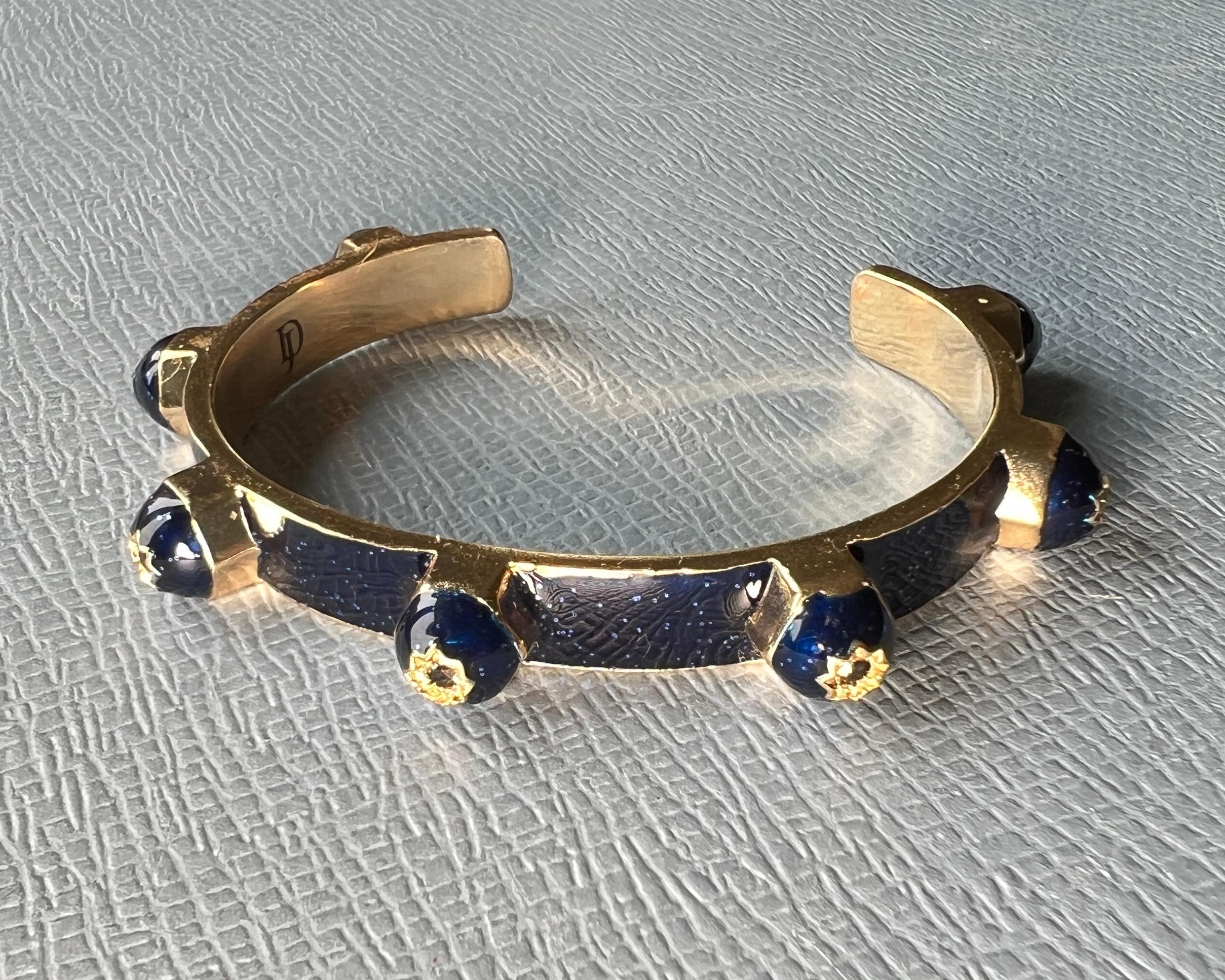Clou de manchette en émail bleu nuit avec diamant noir en vente 2