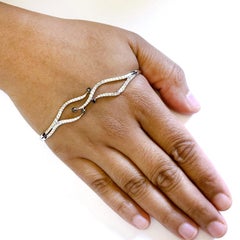 Black Diamond & Pave Diamonds Palm Bracelet Made in 18k Gold