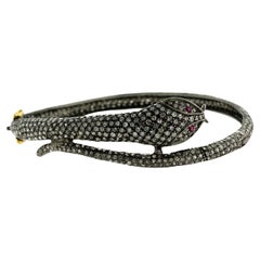 Schwarzes Diamant Pave Schlangenarmband Rubin Augen 6,36 Karat