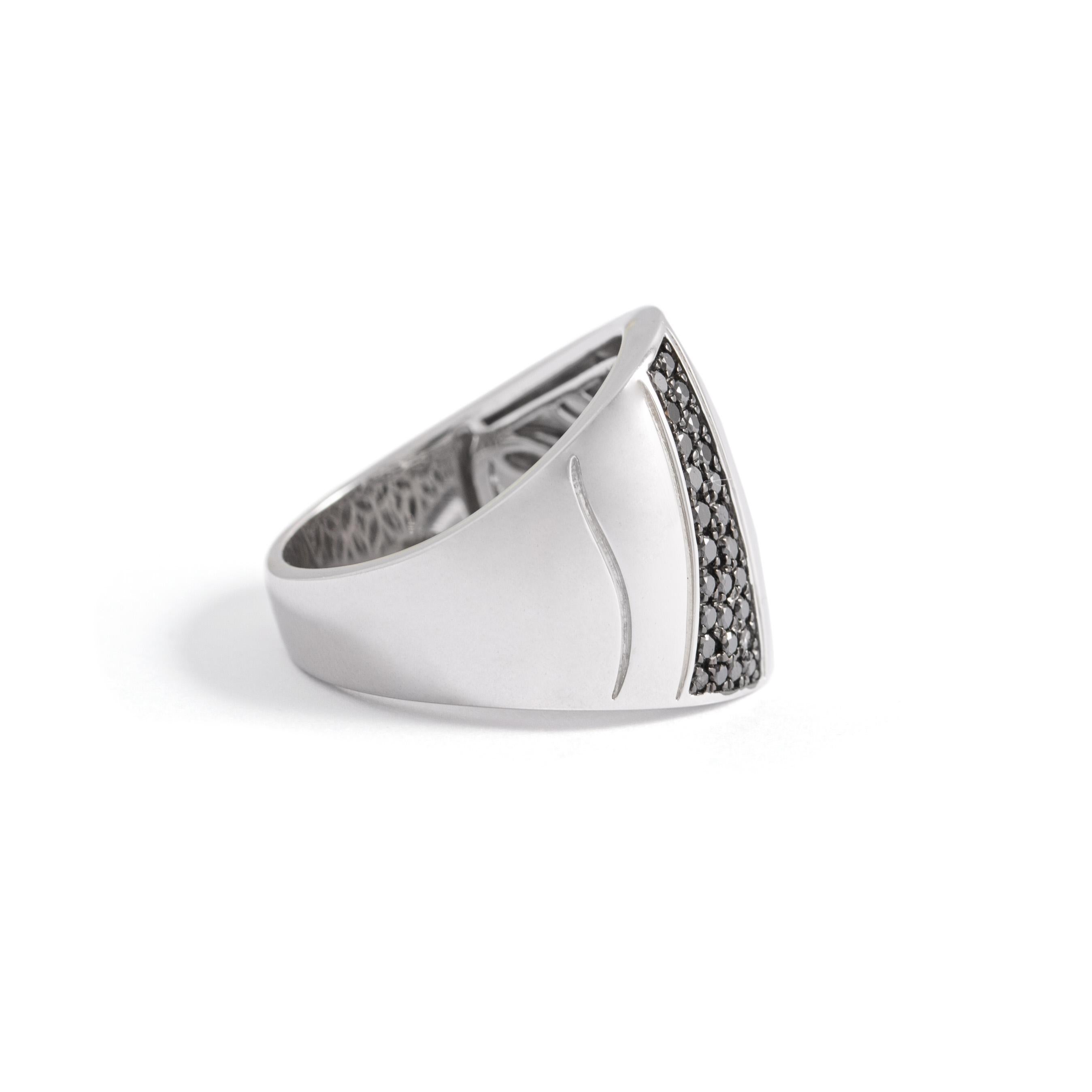 Anillo Diamante Negro Corte redondo en venta