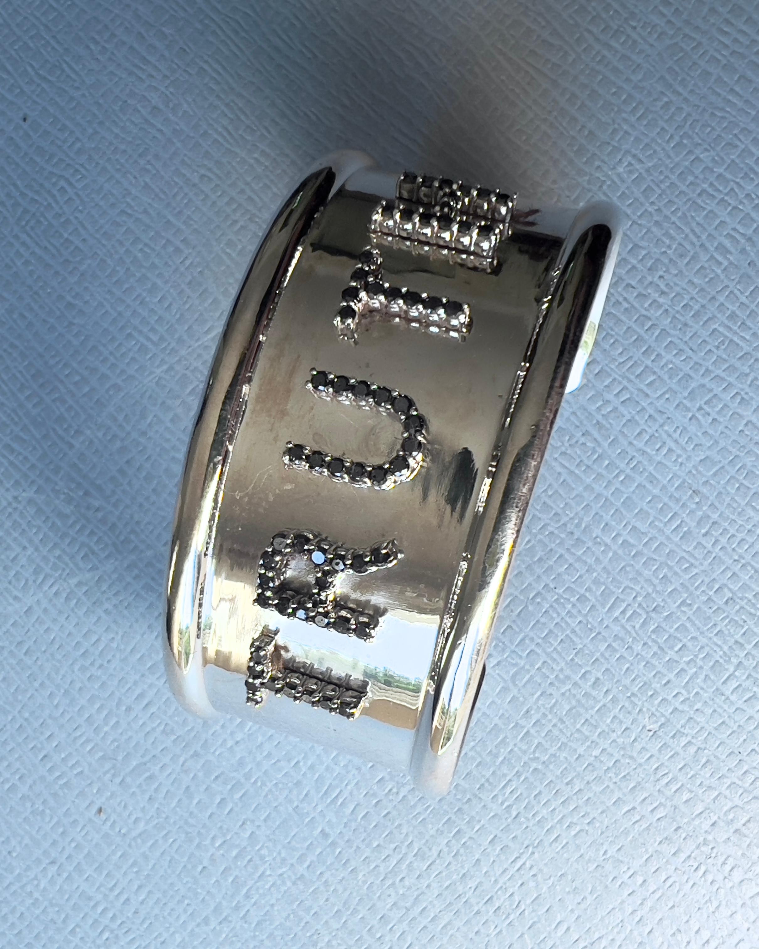 Taglio brillante Diamante nero - Polsino d'argento - Lettera della verità in vendita