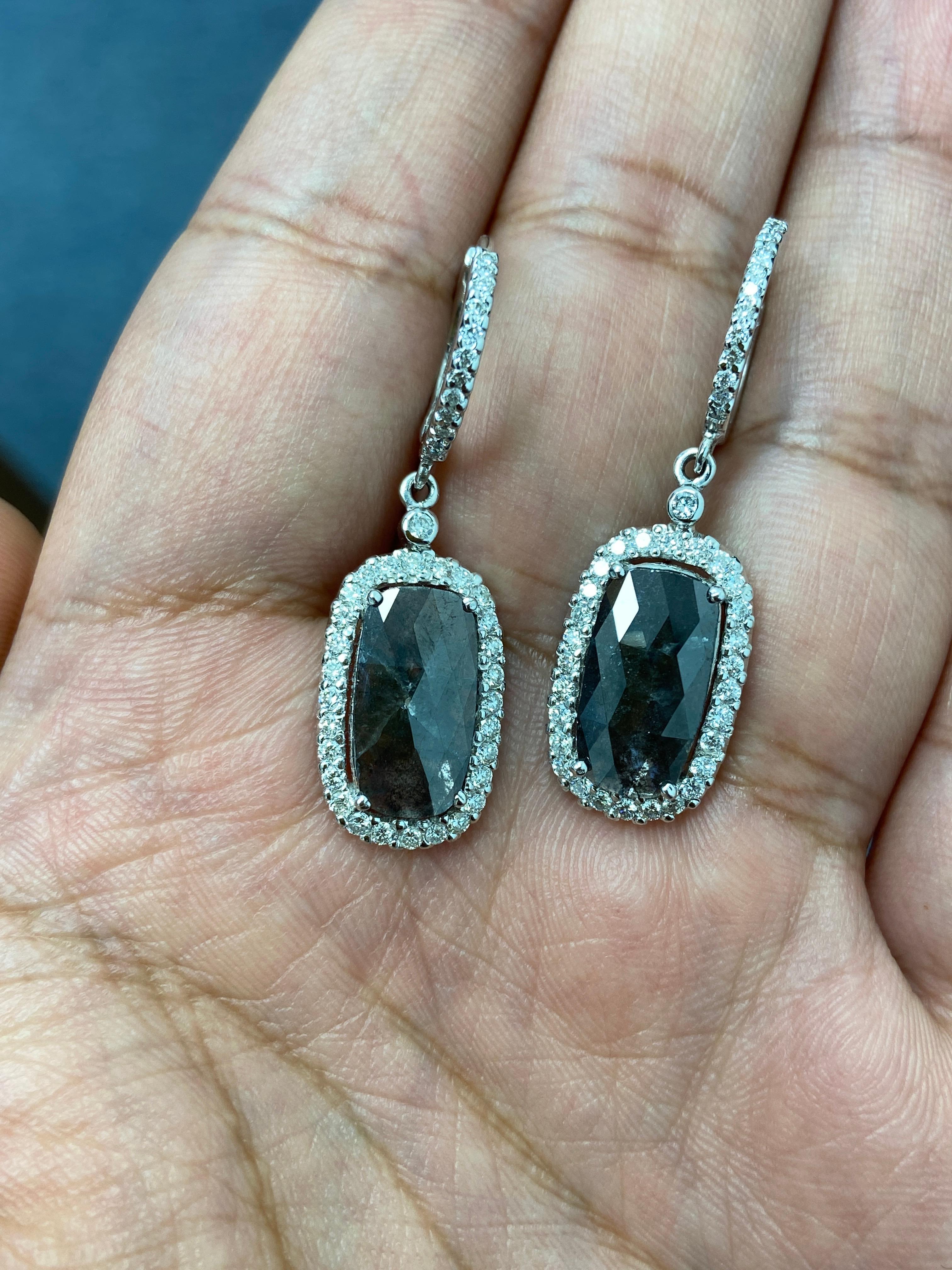 Black Diamond Slice and White Diamond Earrings In New Condition For Sale In Hong Kong, HK
