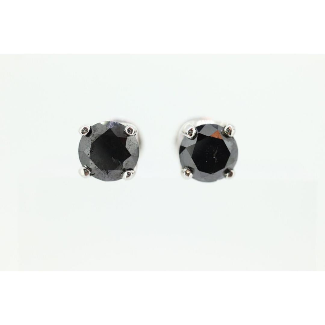 Boucles d'oreilles en diamant noir. Boucles d'oreilles 14k avec 1,67ctw de diamants. Noir de jais. en vente 3