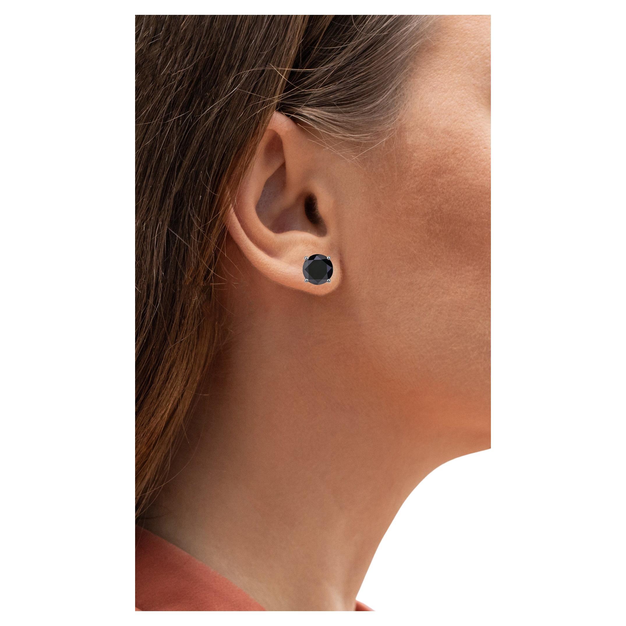 Orecchini con diamante nero 4,25 carati in oro bianco 14K