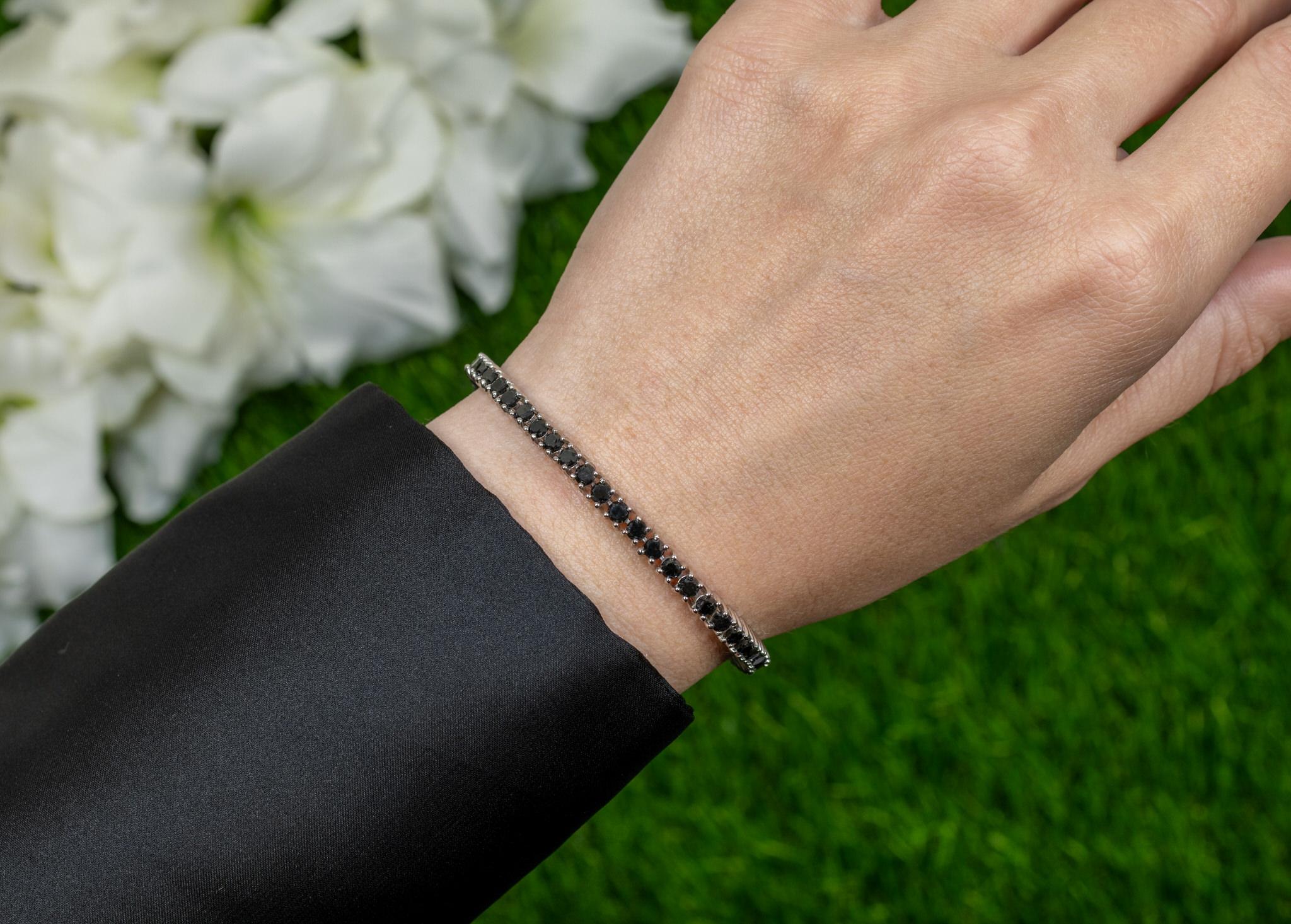 Pulsera de tenis con diamantes negros 5,40 quilates Plata de ley chapada en oro blanco de 18 quilates Corte redondo en venta