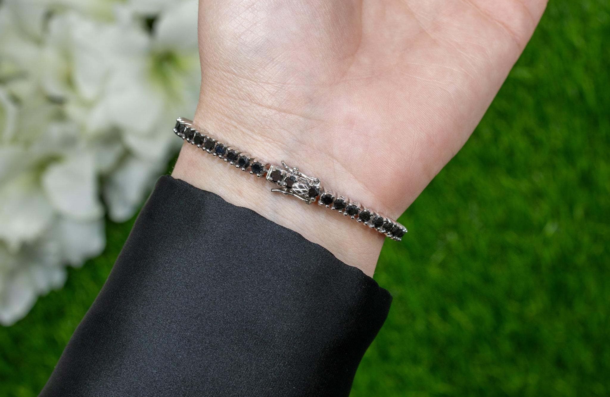 Black Diamond Tennis Bracelet 5.40 Carats 18K White Gold Plated Sterling Silver In New Condition For Sale In Aliso Viejo, CA