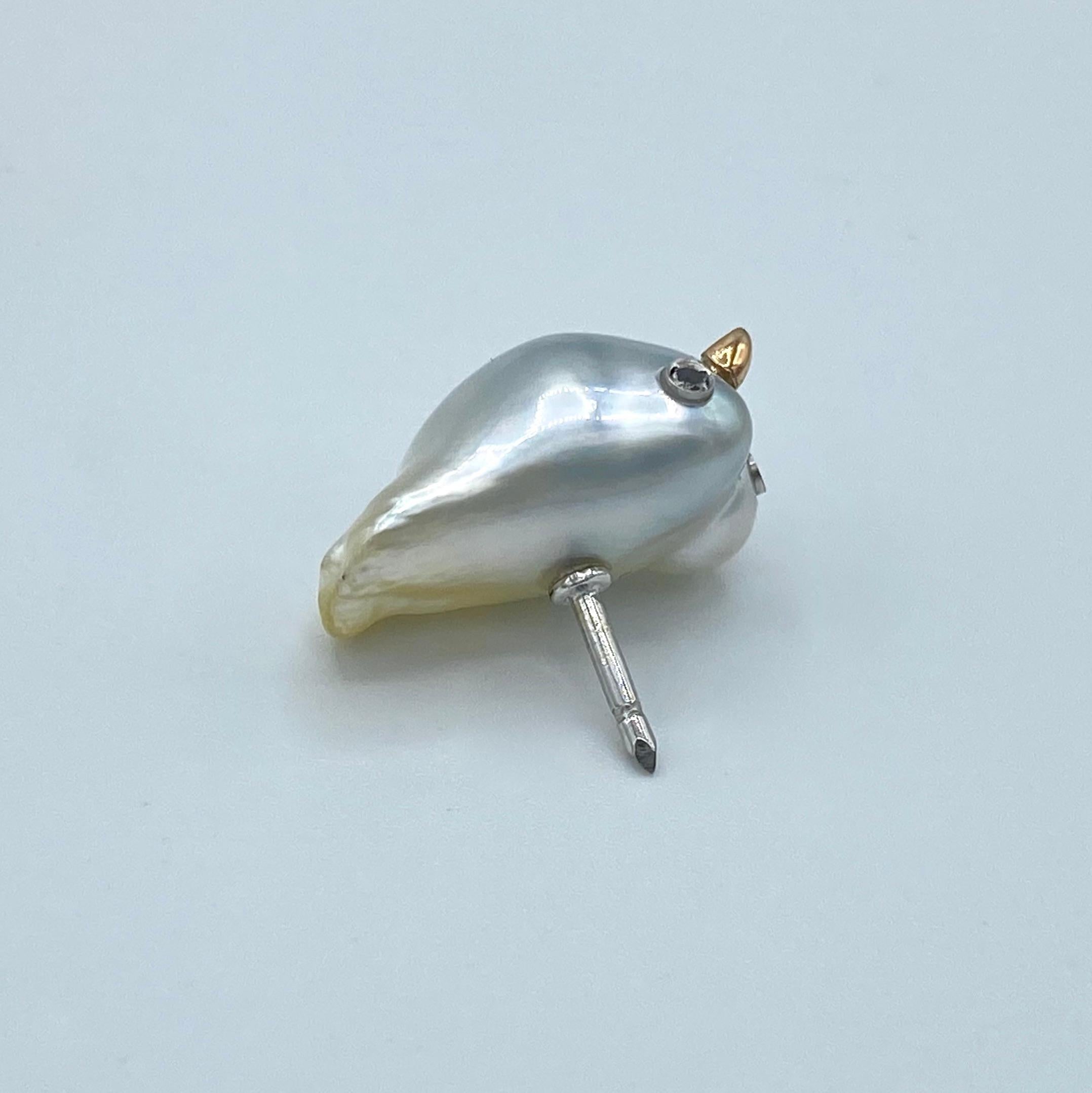 Black Diamond White 18 Karat Gold Dove South Sea Pearl Pin Made in Italy 2