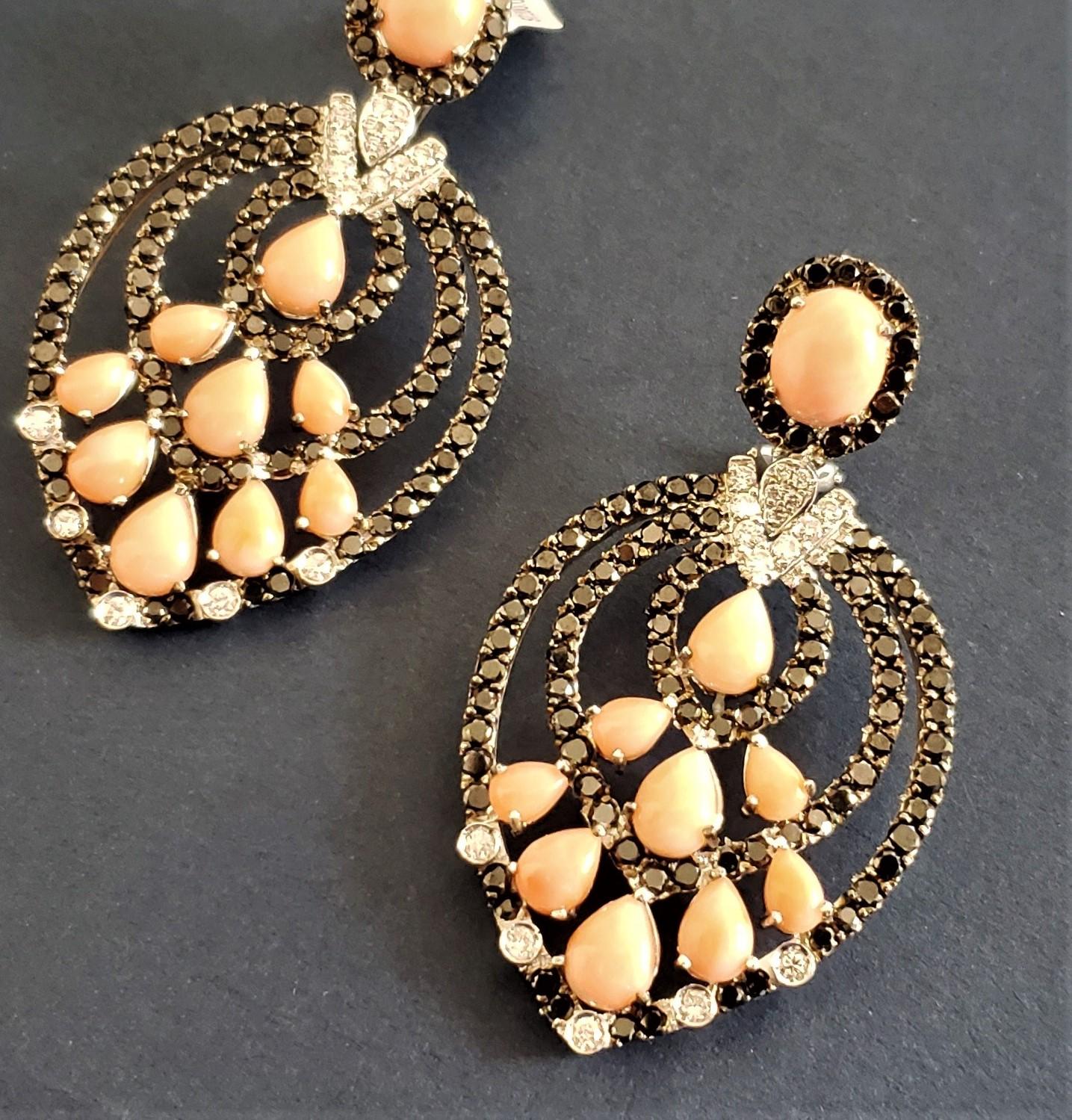 Women's Black diamond, White diamond and Coral Chandelier earrings 14K 60MM For Sale