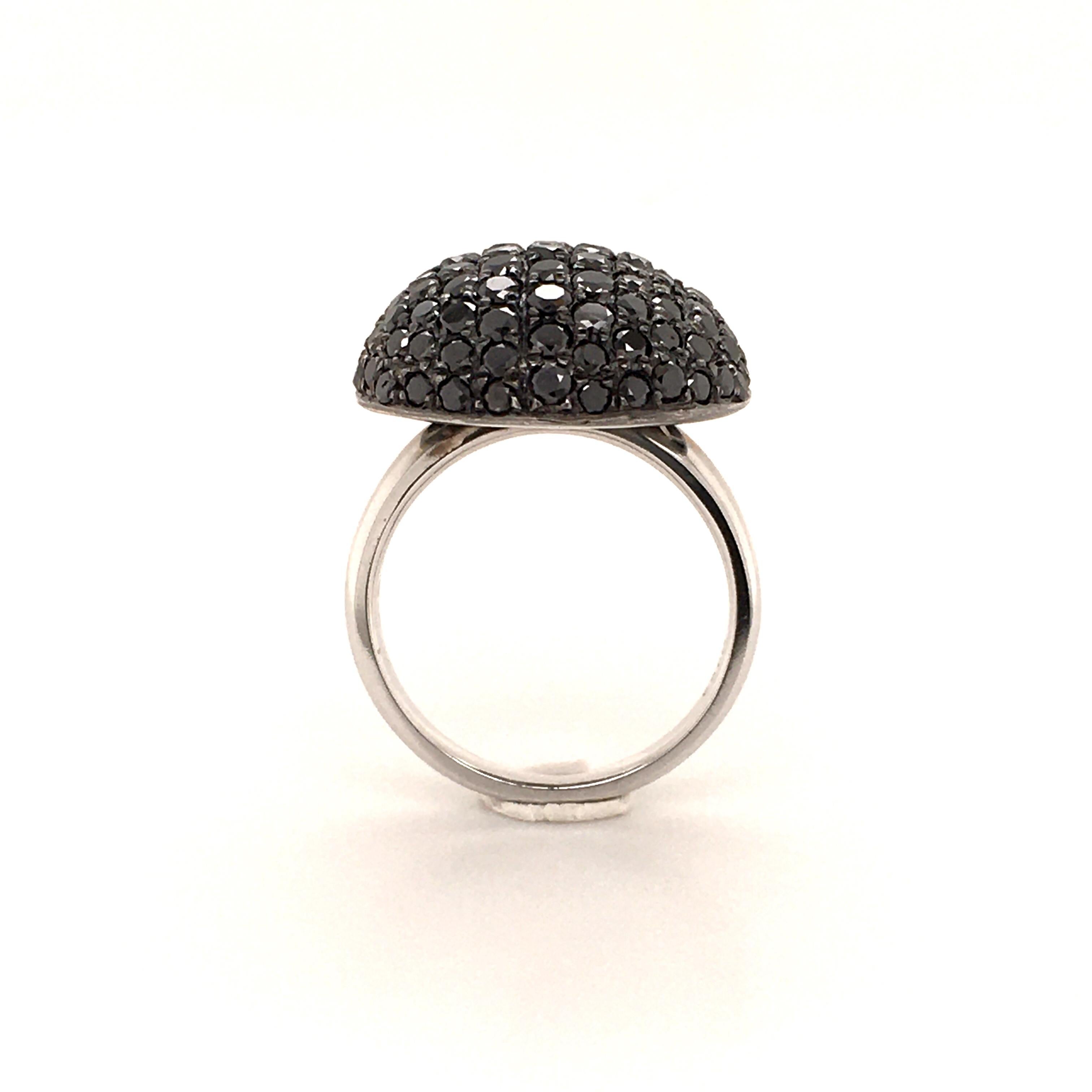 Women's or Men's Black Diamonds 18 Karat White Gold Cocktail Ring For Sale