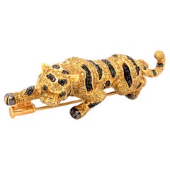 Tigress-Brosche mit schwarzen Diamanten und farbigen Diamanten