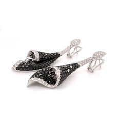 Black Diamonds and White Diamonds Conch Shell Earrings