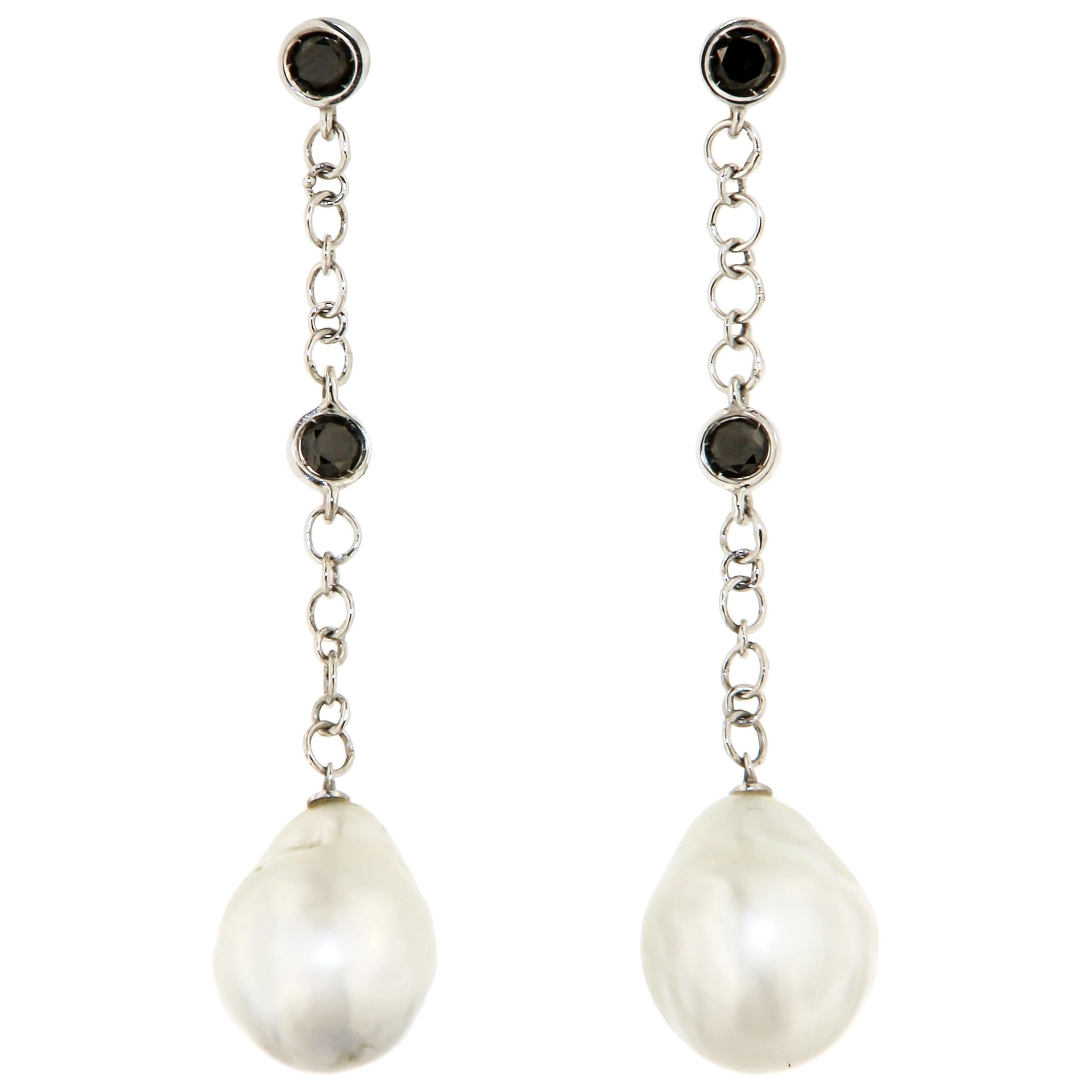 Black Diamonds Australian Pearls White 18 Karat Gold Earrings Handcraft in Italy For Sale