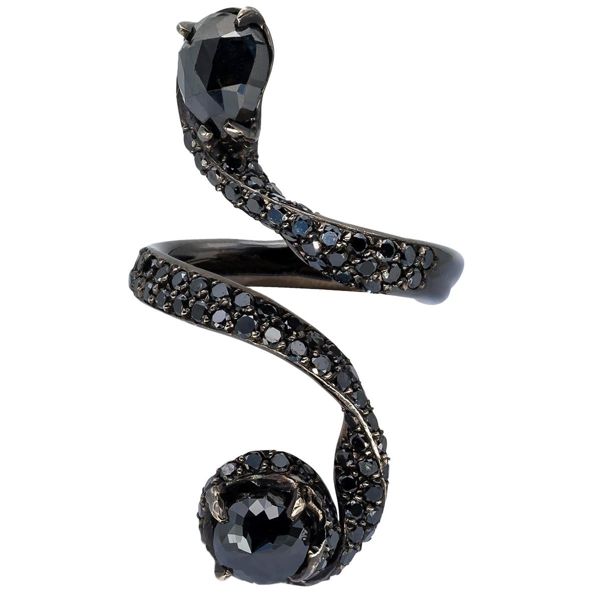 Exquisite Ribbon Diamond Ring For Sale at 1stDibs