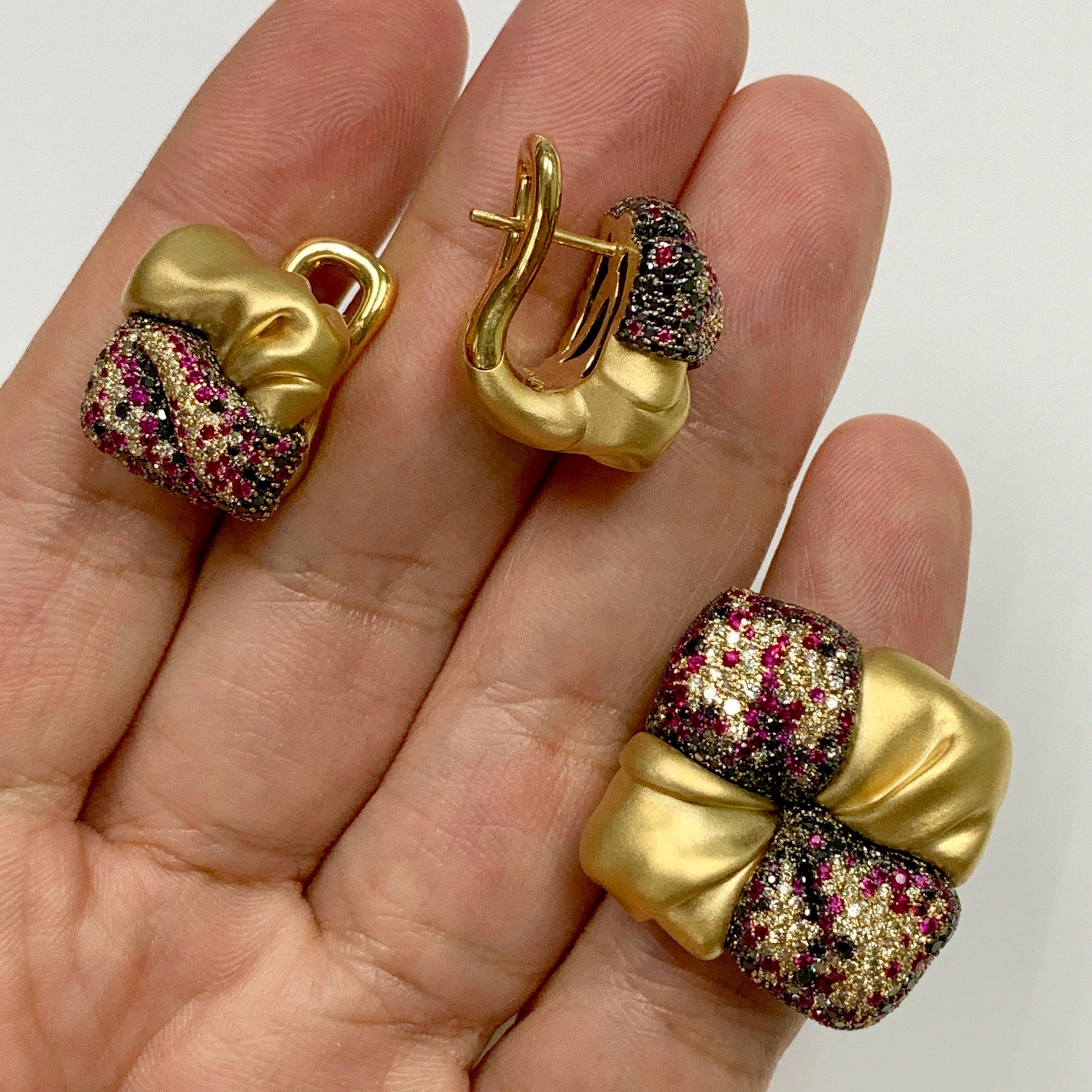 For Sale:  Black Diamonds Ruby Champagne Diamonds 18 Karat Yellow Gold Suite 3