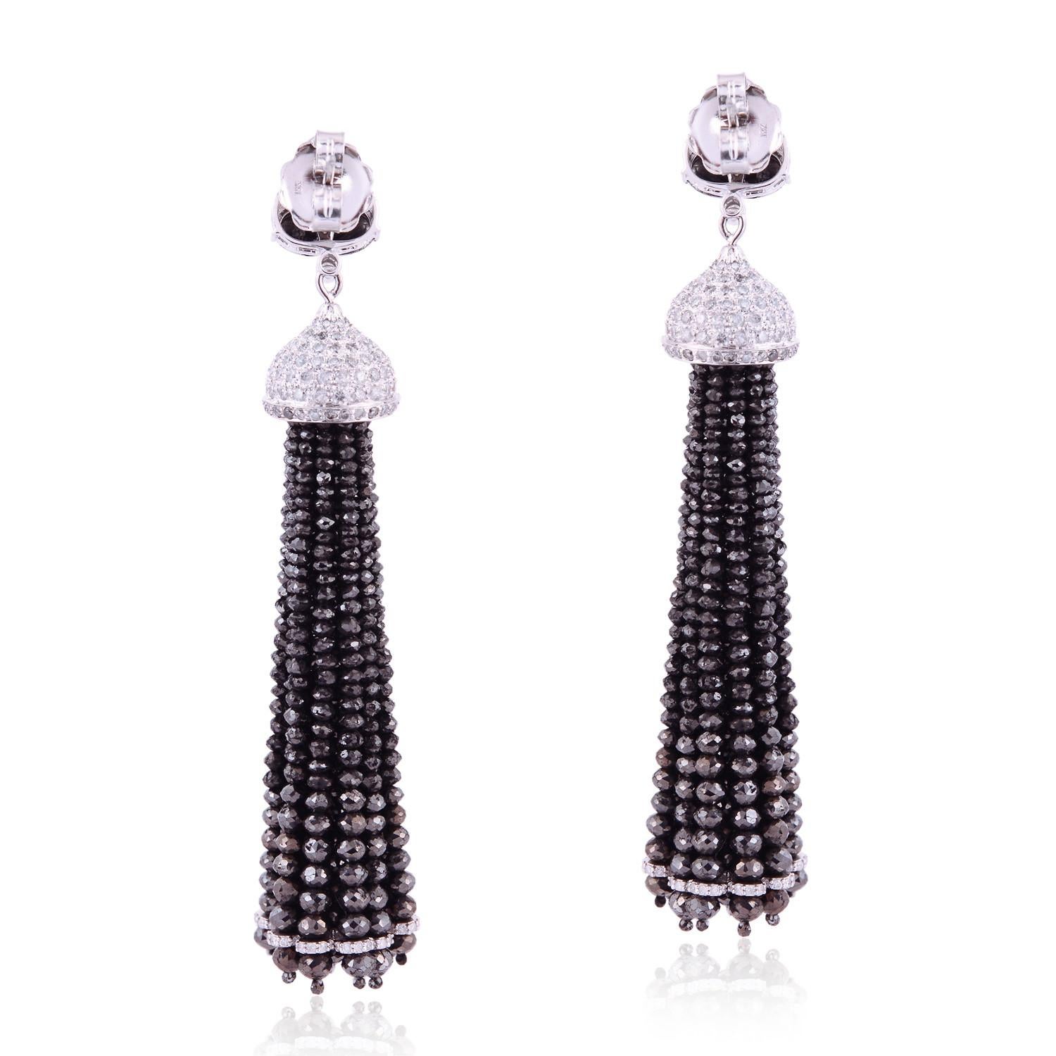 Black Diamonds Tassel Earrings Made In 18k White Gold In New Condition For Sale In New York, NY