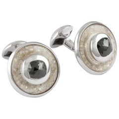 Boutons de manchette en or 18 carats avec diamants noirs, poussière de diamants blancs, cristal de roche et diamants