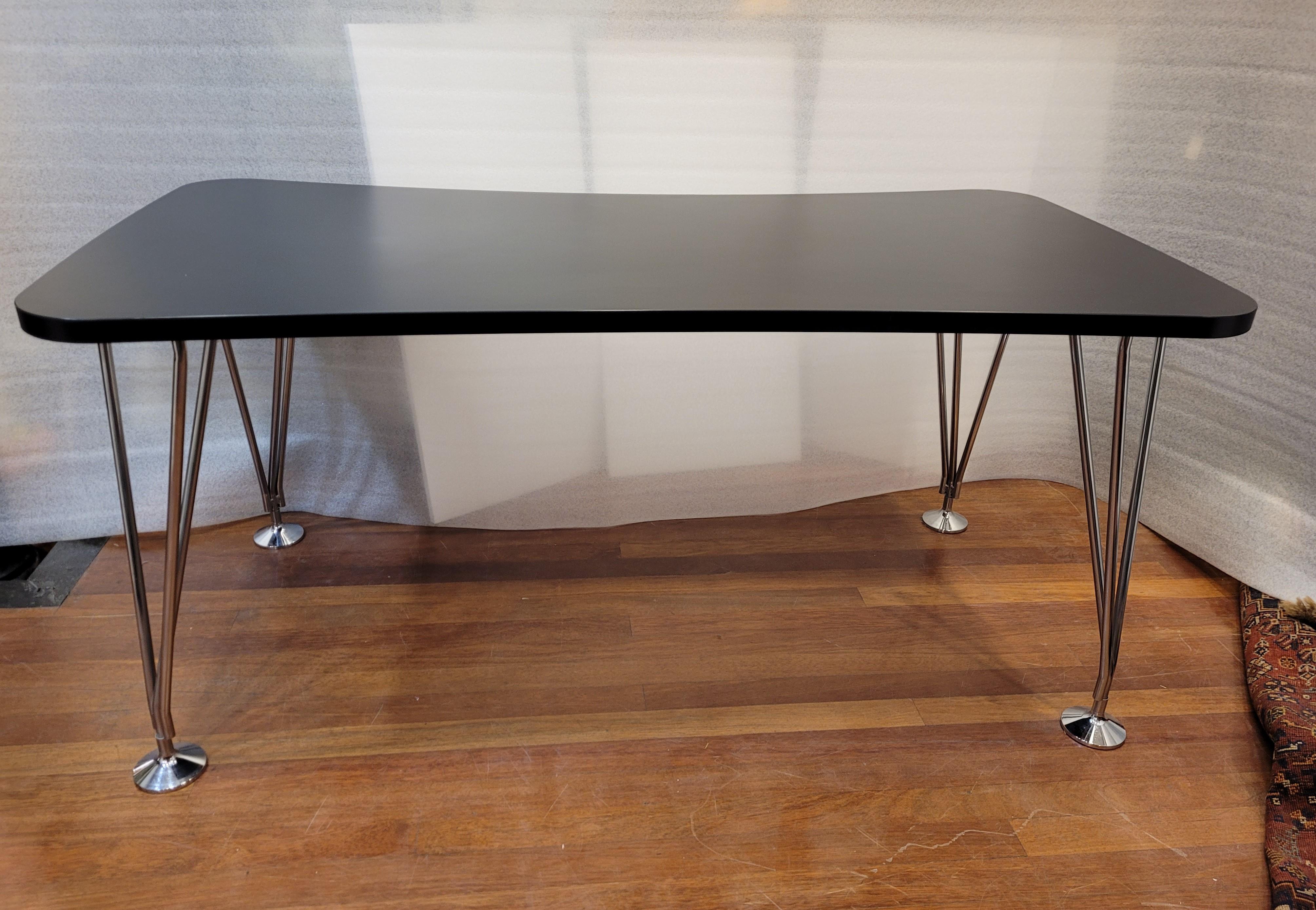 Mid-Century Modern Black Dining Table by Piet Hein for Fritz Hansen, 1960s For Sale
