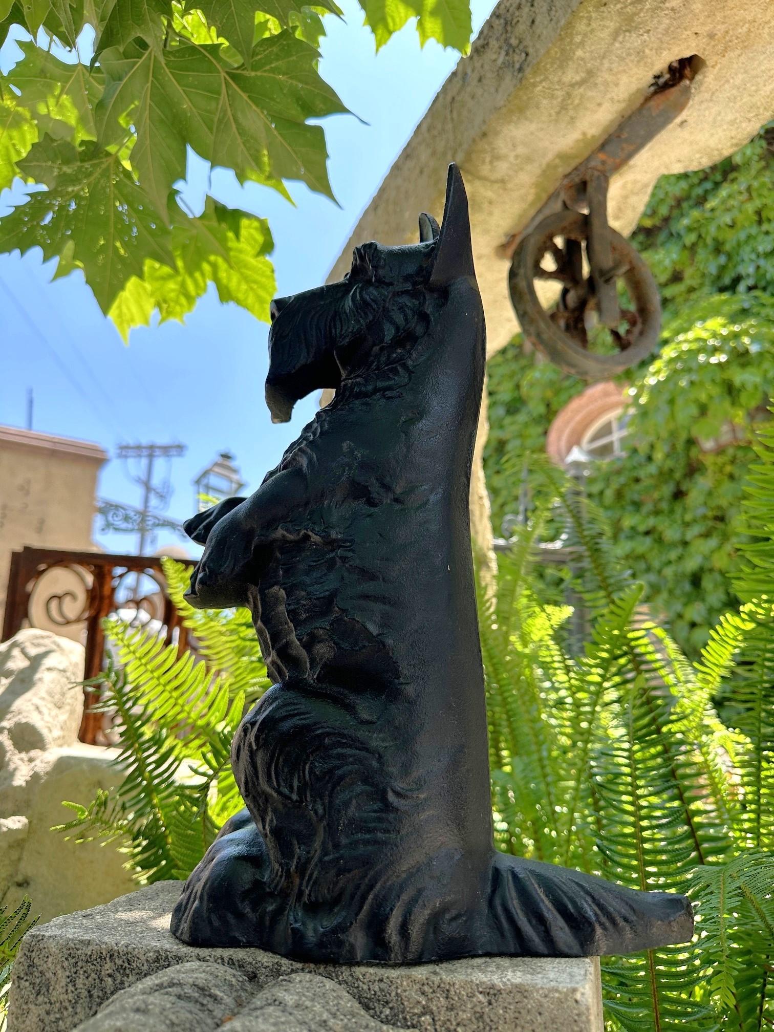 Perro negro Tope de puerta de hierro fundido pintado a mano Objeto decorativo Regalo de inauguración de una casa en venta 2