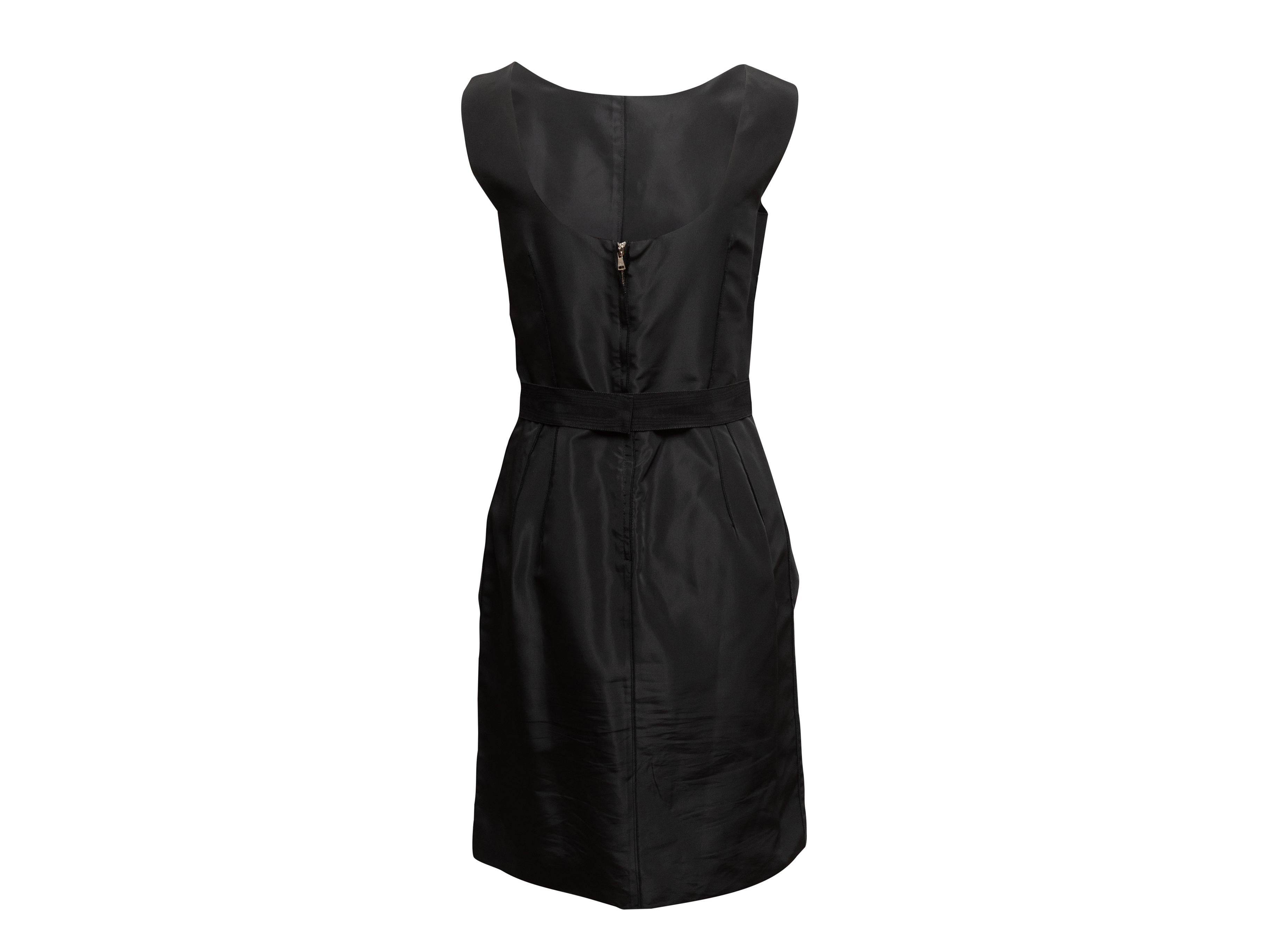 Noir Mini robe sans manches noire Dolce & Gabbana Taille US S en vente
