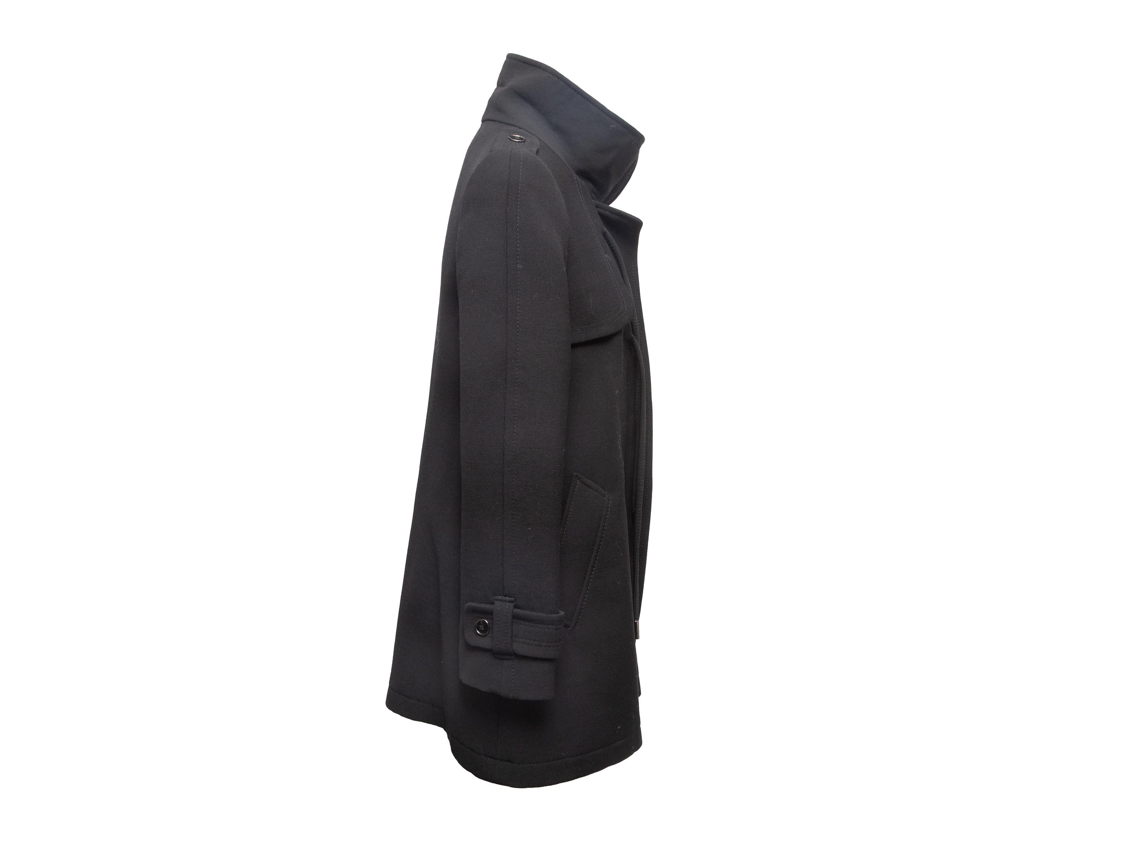 Noir Manteau à col montant en laine vierge Dolce & Gabbana noir Taille IT 40 en vente