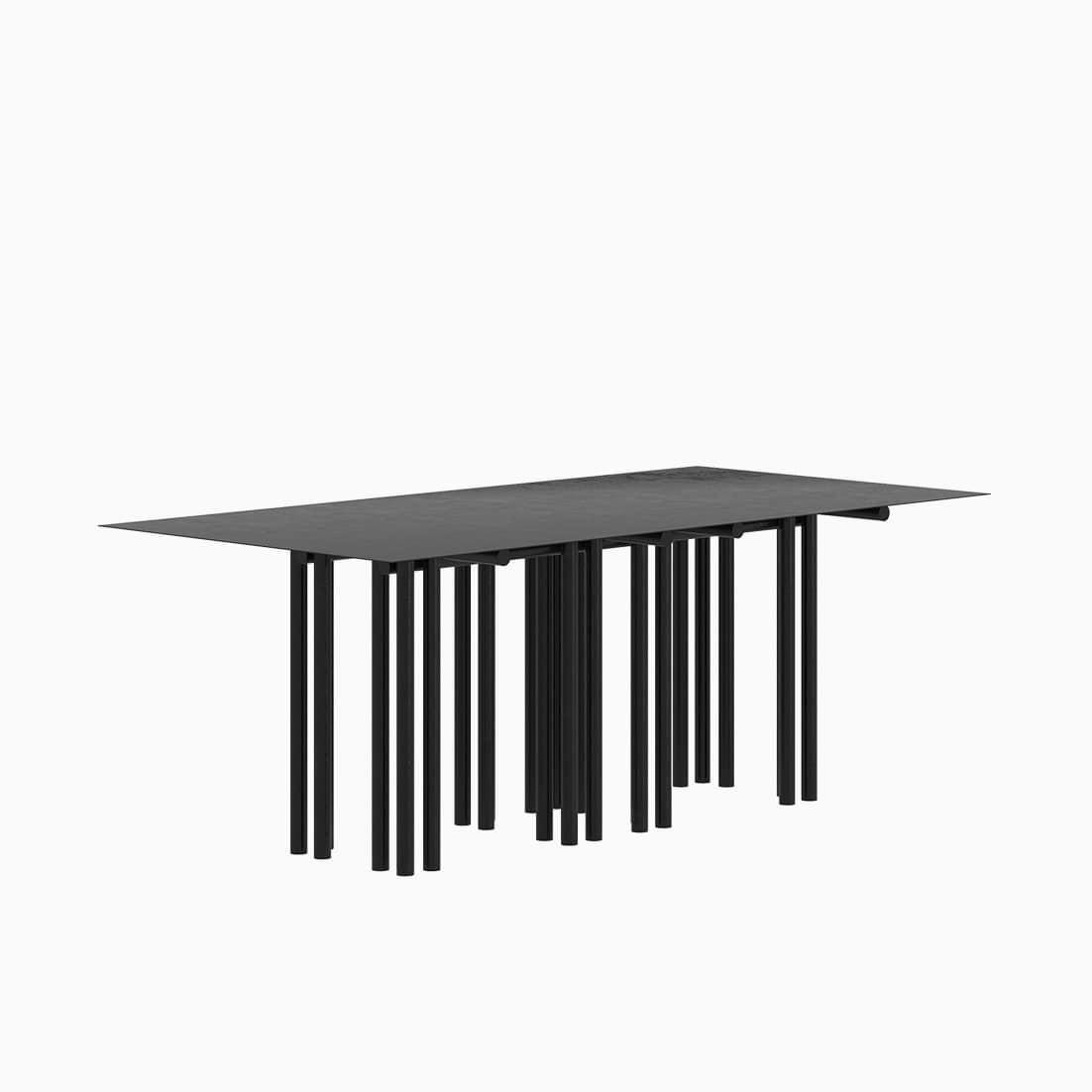 Der Dolmen Dining Table ist ein monolithisches Stück, das als Esstisch für den Innen- und Außenbereich konzipiert wurde. 
Von Hand aus galvanisiertem Aluminium gefertigt und mit einer matten elektrostatischen Beschichtung versehen, kann seine Größe