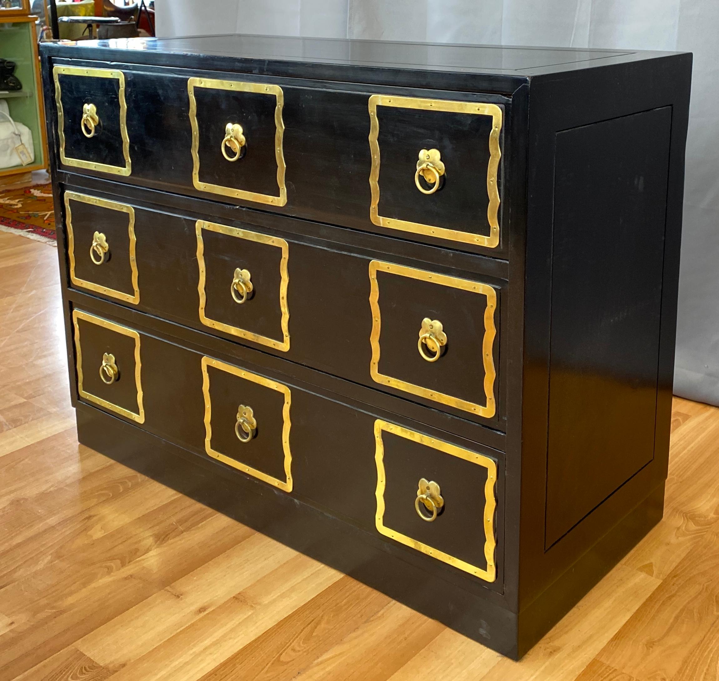 Chinese Black Dorothy Draper Style Espana Dresser with Brass Handle Frames For Sale