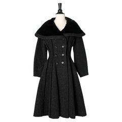 Vintage Black double-breasted coat with velvet collar Lilli Ann Circa 1940's 