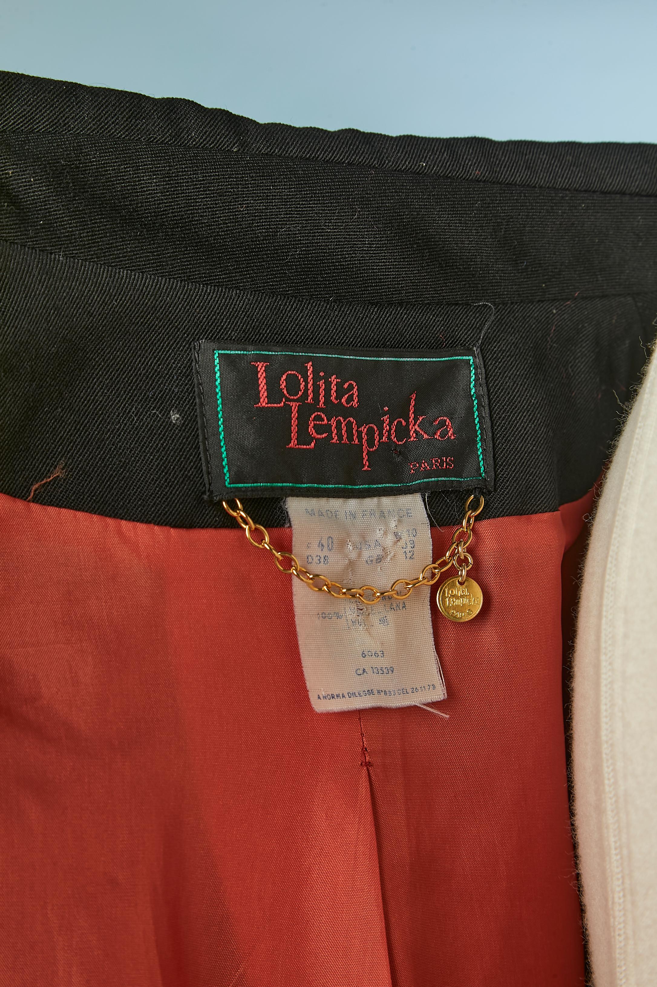 Schwarze doppelreihige Jacke mit goldenen Knöpfen und roten Details Lolita Lempicka  im Angebot 2