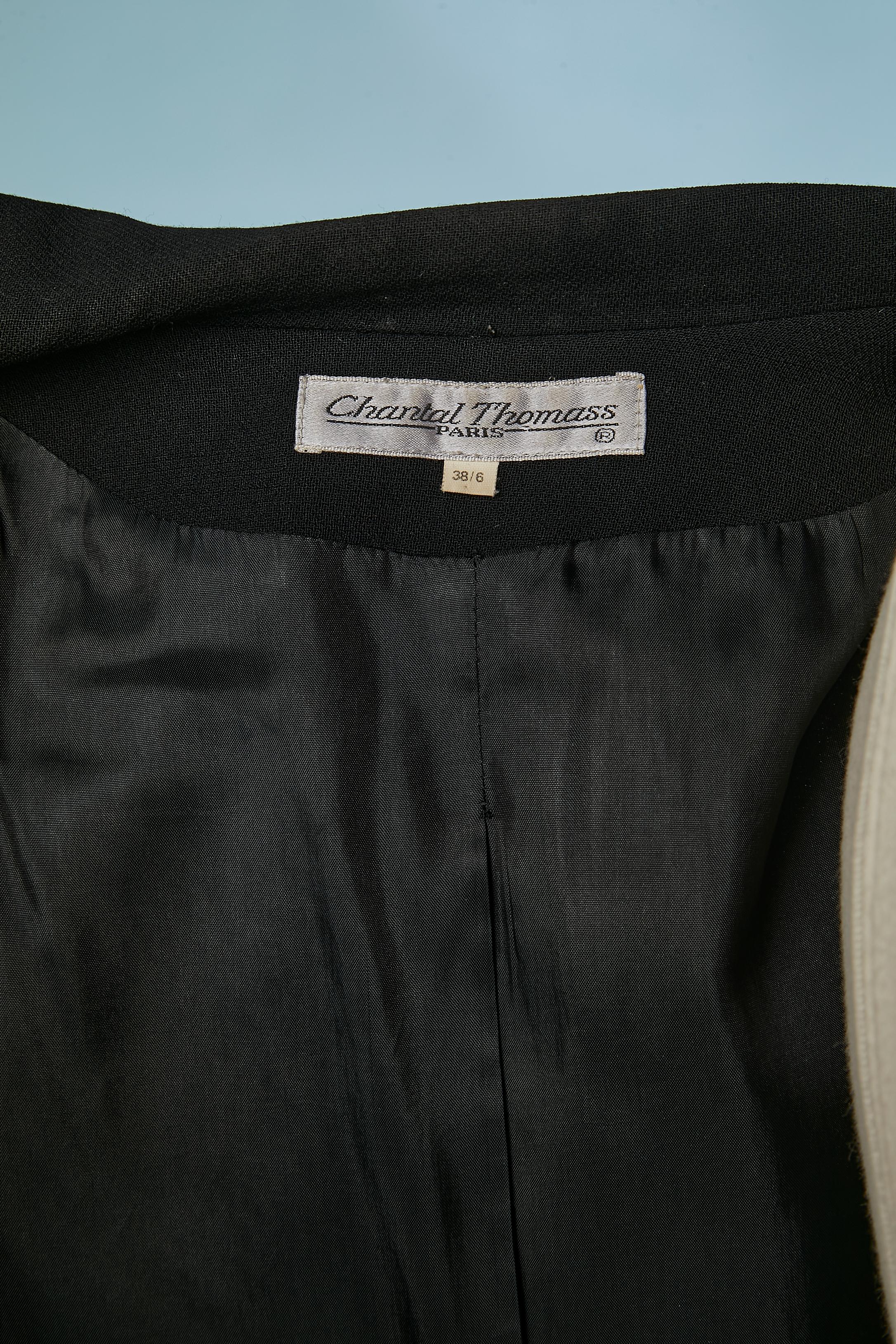 Veste croisée noire à volants CHANTAL THOMASS en vente 3