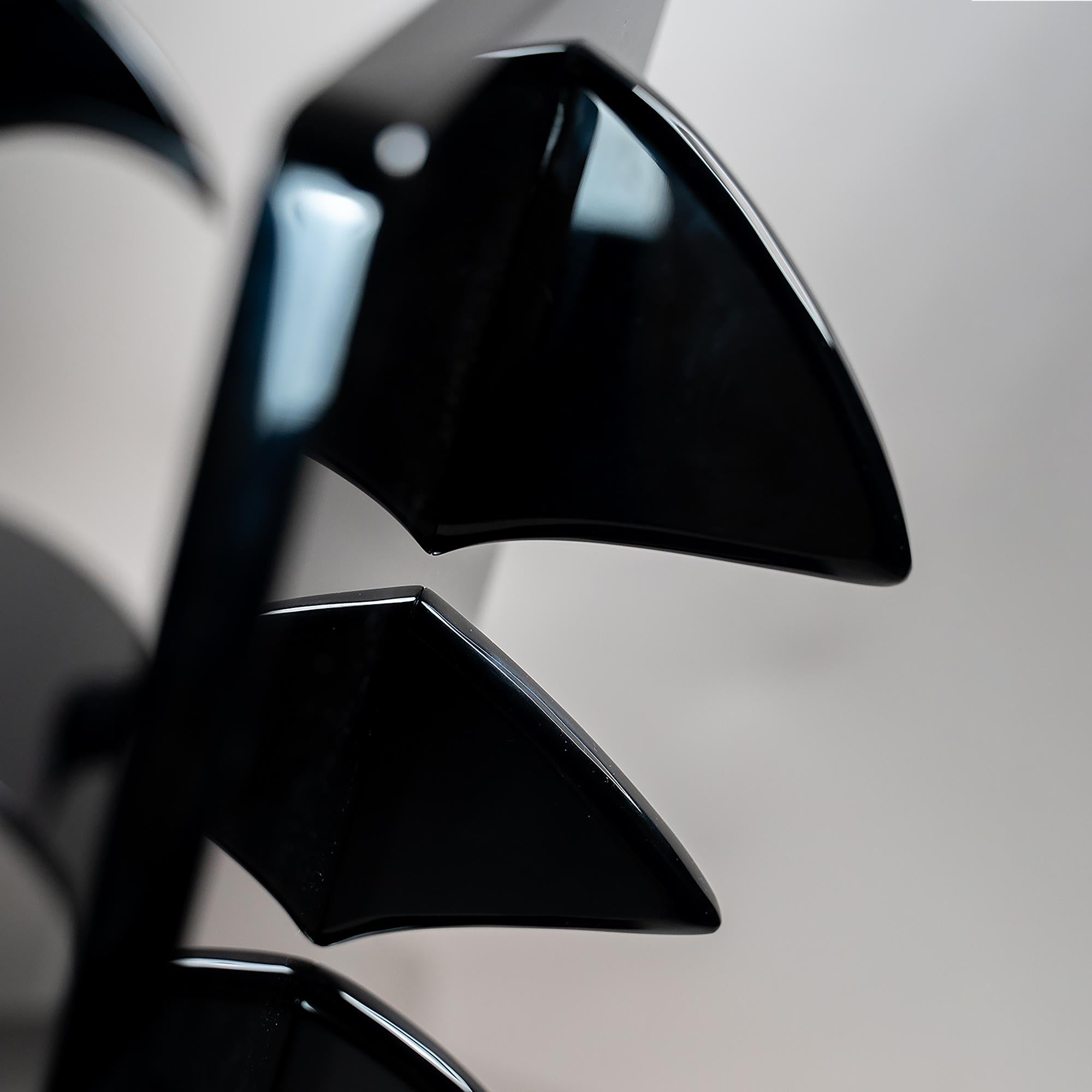 Black Dragon Chair by Giulia Maria Ligresti For Sale 1