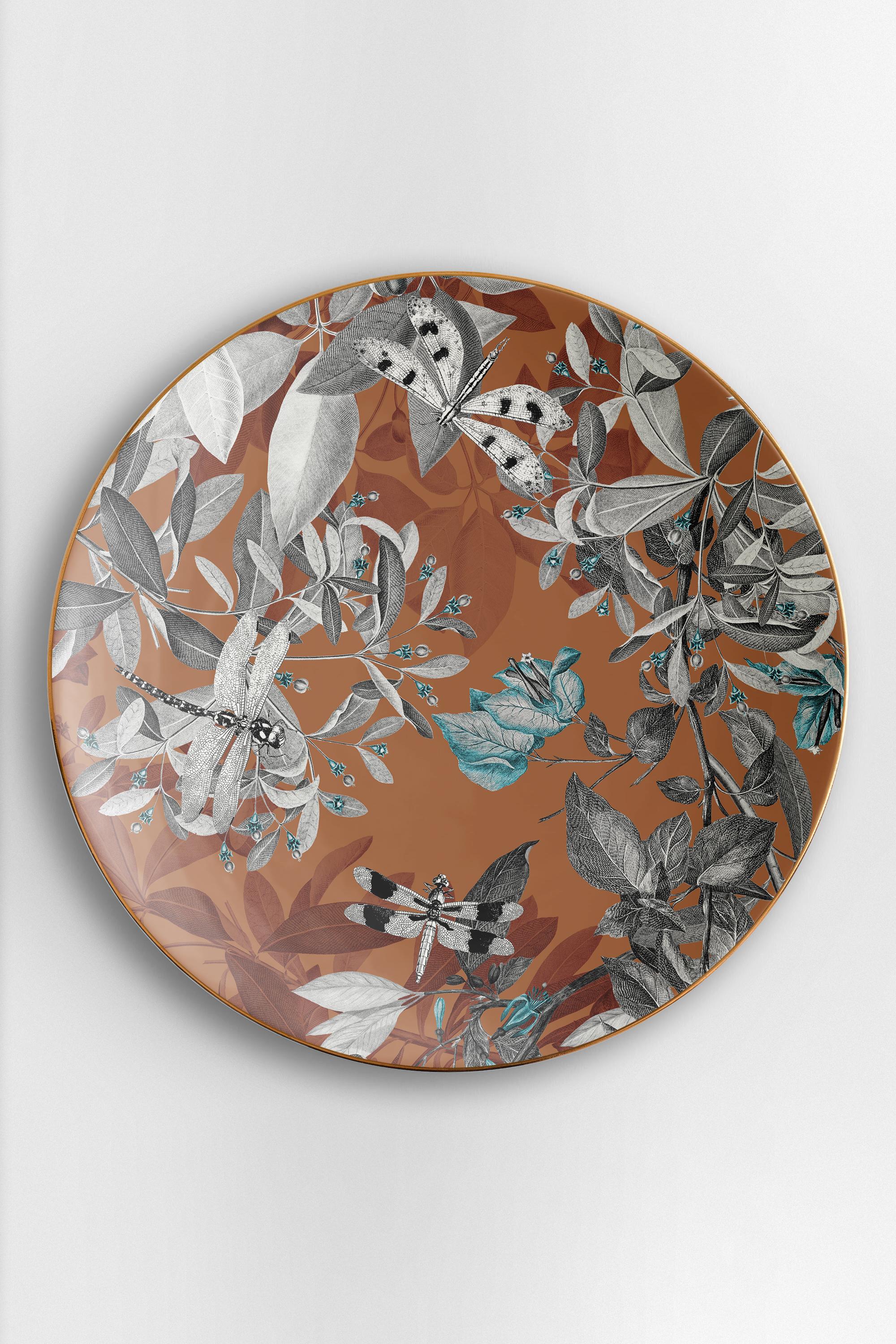 Six assiettes plates contemporaines en porcelaine Noir Dragon avec motif décoratif en vente 1