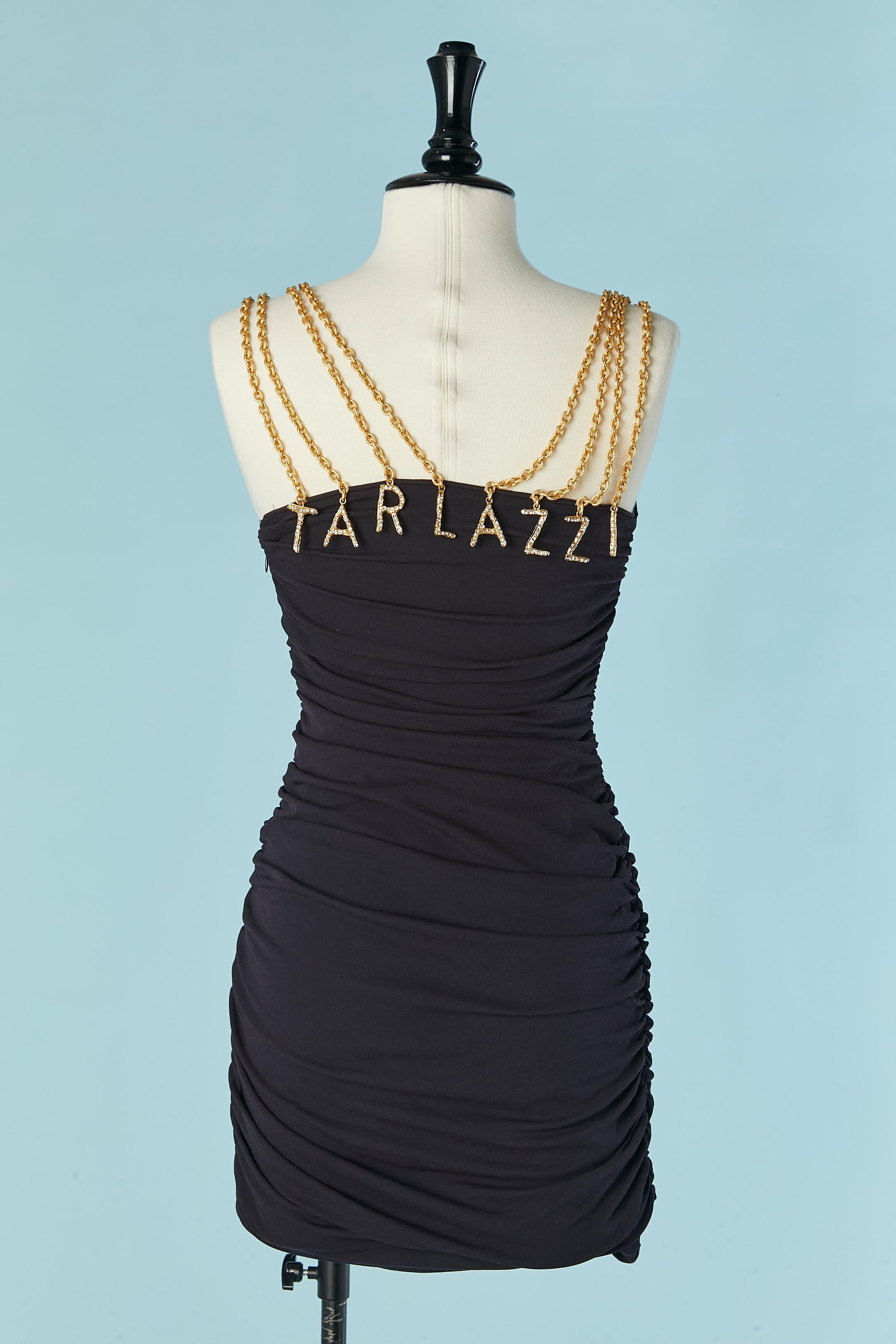 Robe de cocktail drapée noire avec strass en chaîne dorée ANGELO TARLAZZI Pour femmes en vente