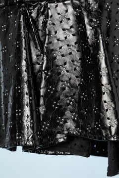 Robe noire en "trompe l'Oeil" (aspect du haut et de la jupe) Jay Har