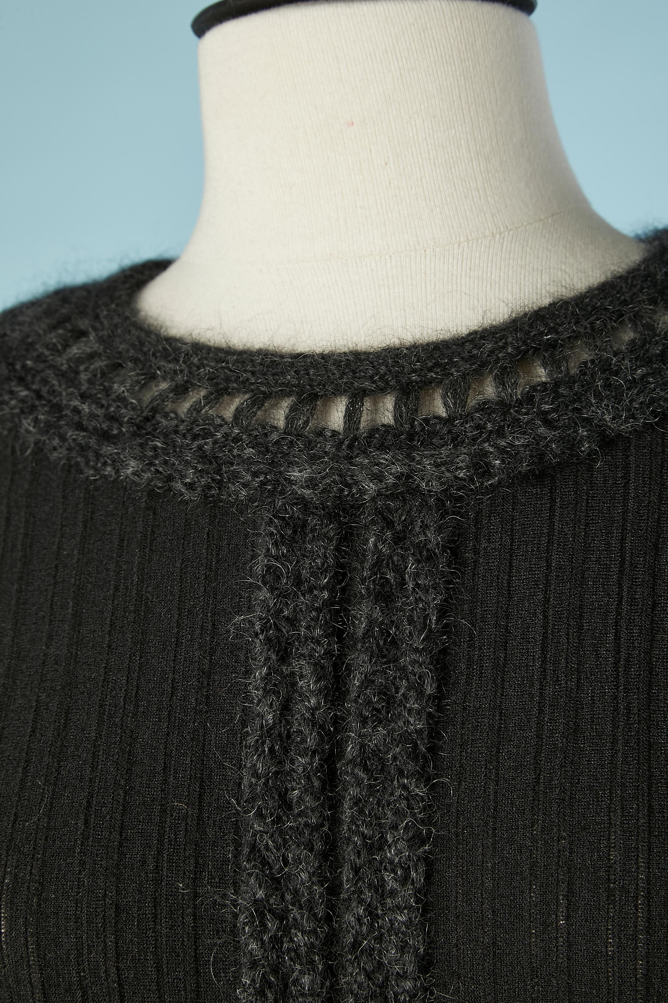 Black dress in two differents kind of knit ( like a 