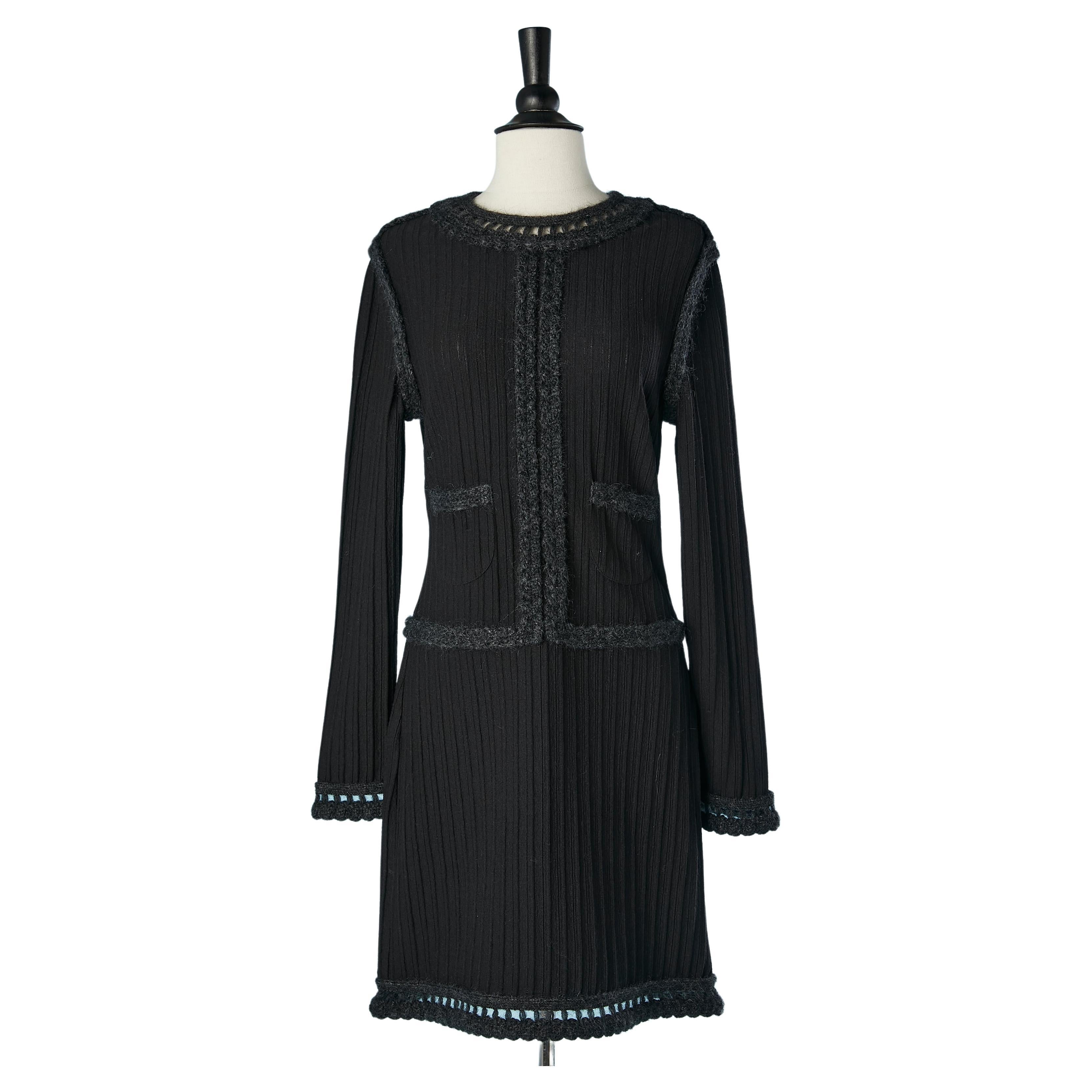 Black dress in two differents kind of knit Chanel  For Sale