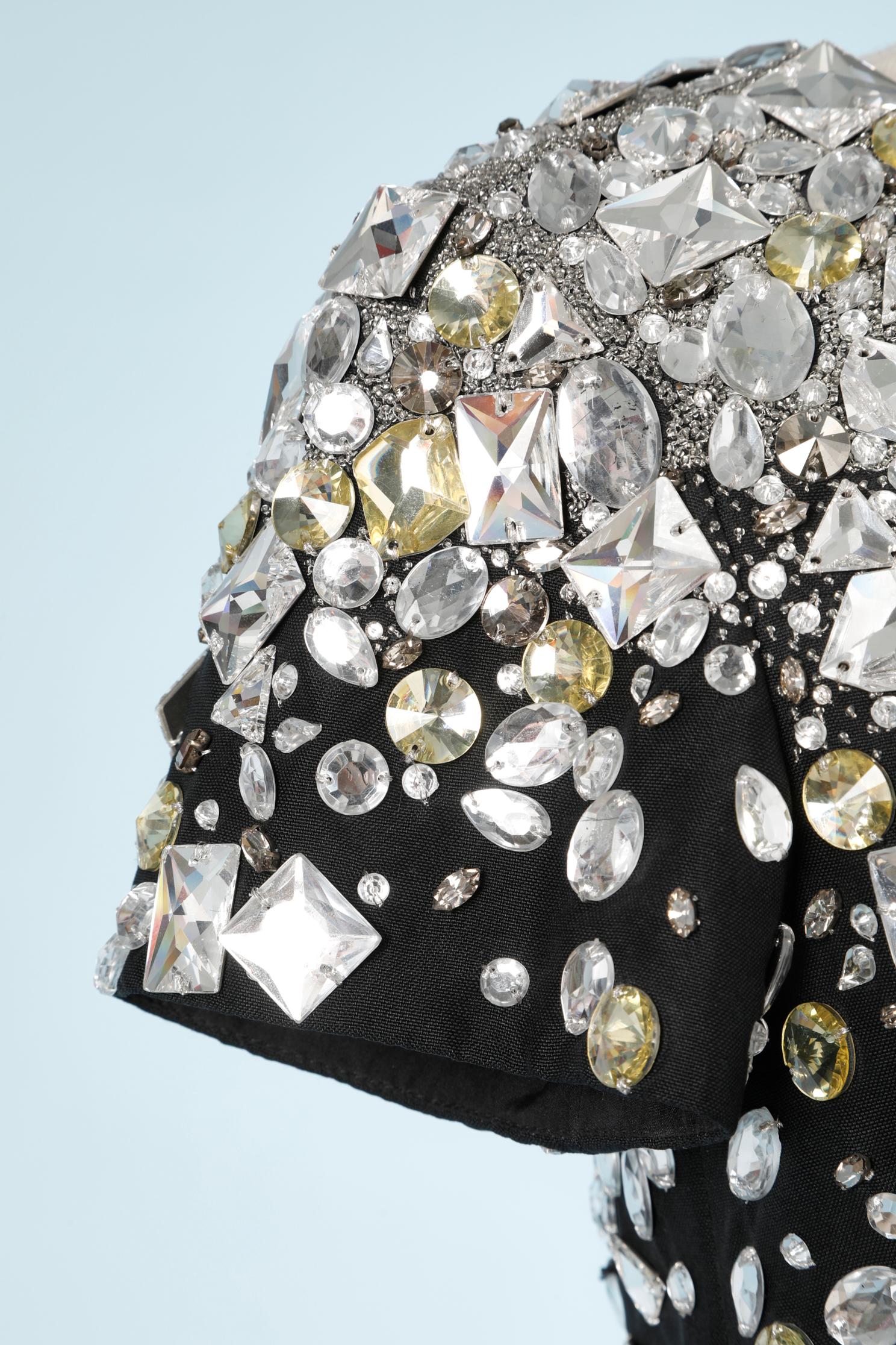 Black dress with rhinestone cabochon embroidered Marchesa In Excellent Condition For Sale In Saint-Ouen-Sur-Seine, FR