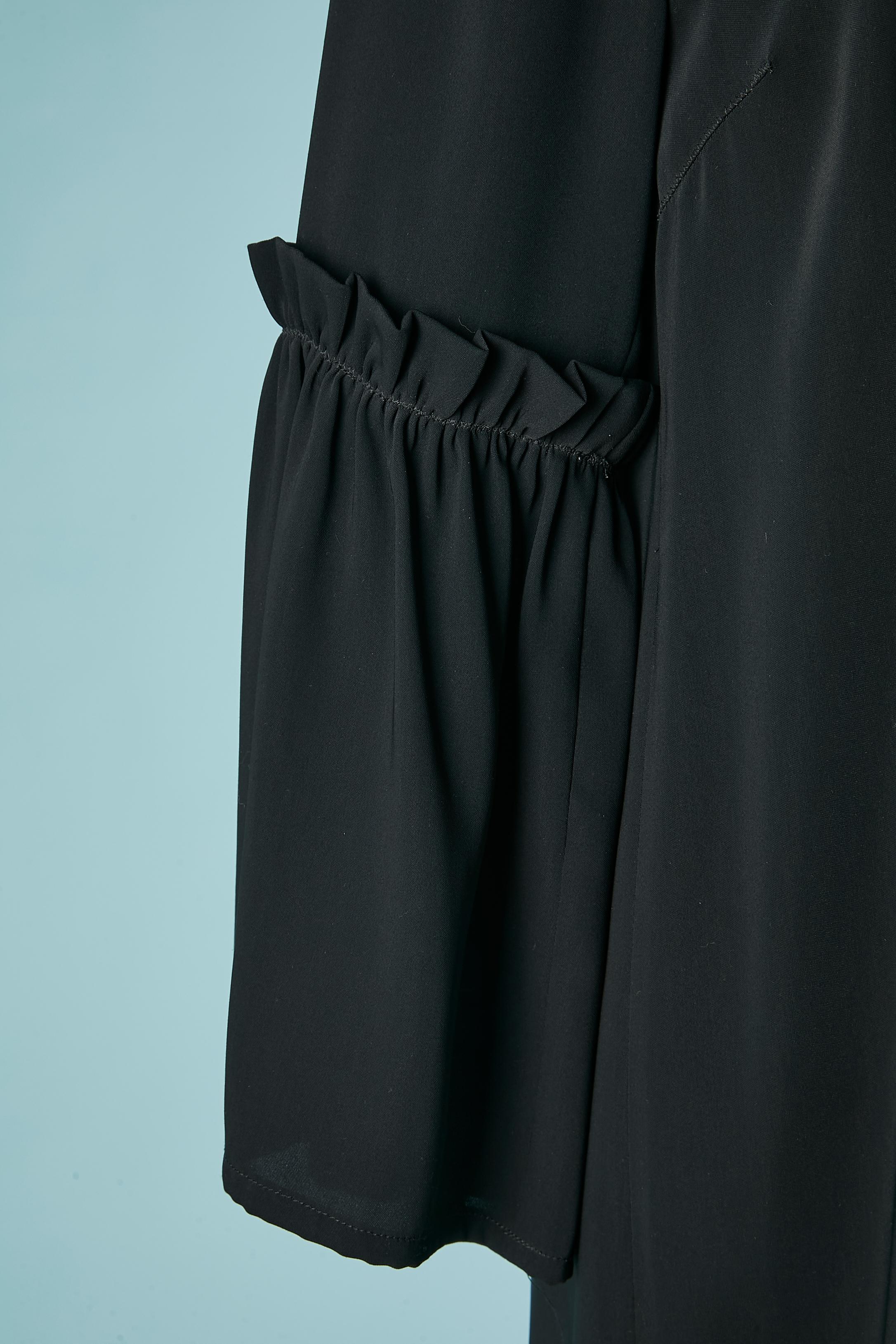 Noir Robe noire à manches volantées MM6 Maison Margiela en vente