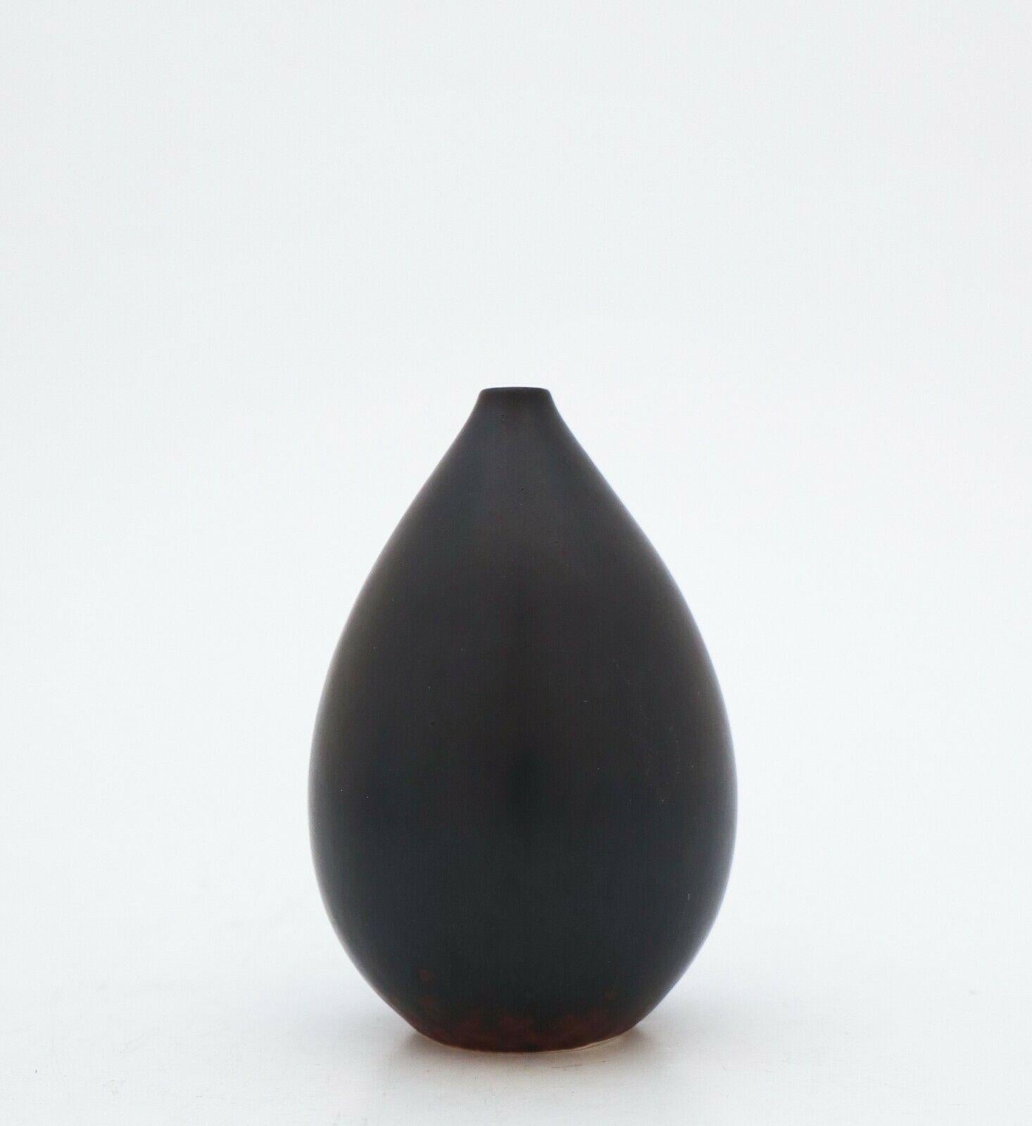 Swedish Black Drip-Shaped Ceramic Vase Carl-Harry Stålhane Rörstrand, Midcentury Vintage For Sale